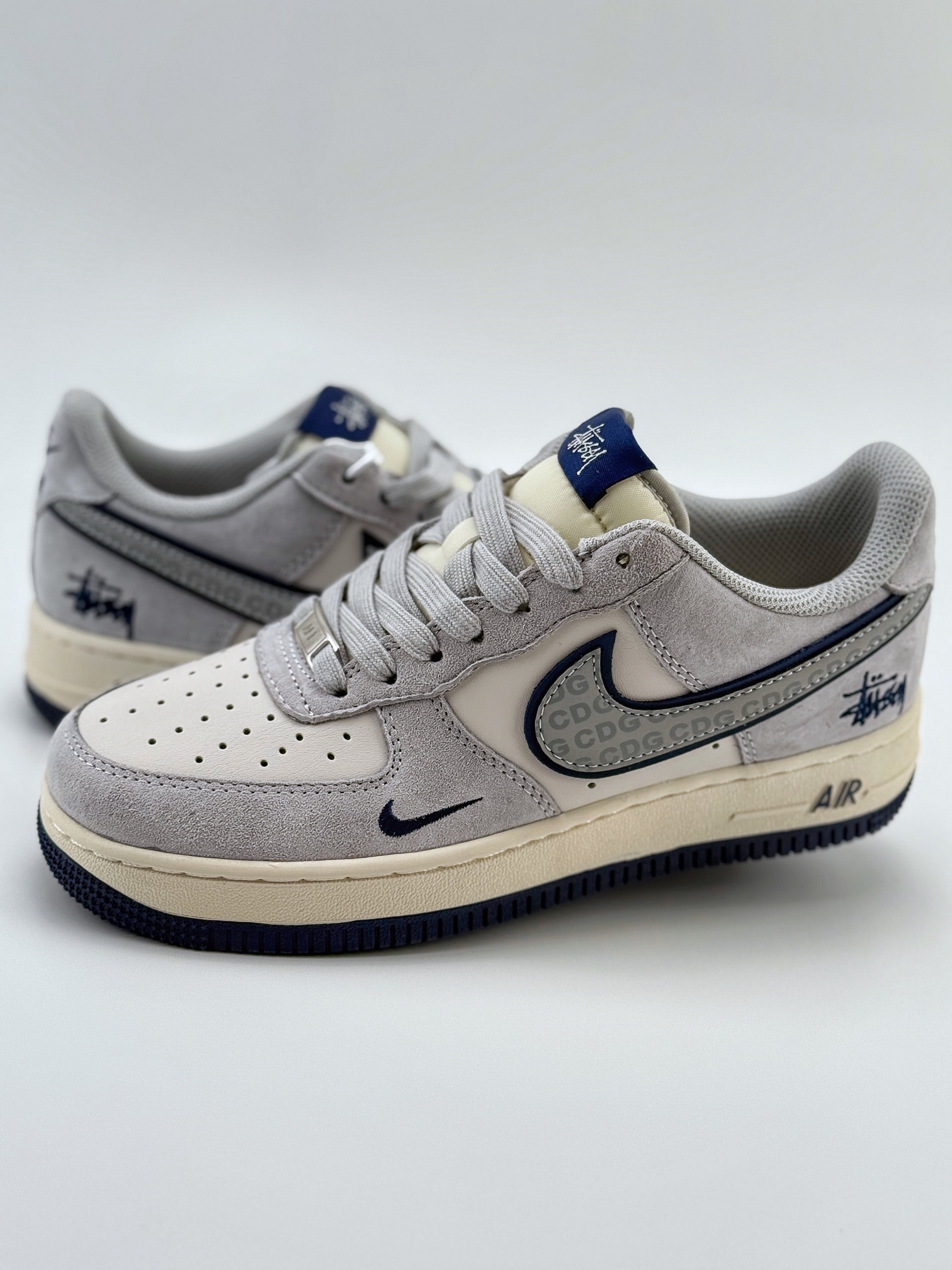 Nike Air Force 1 Low 07 x Stussy 米灰蓝翻毛小钩 XZ3318-028