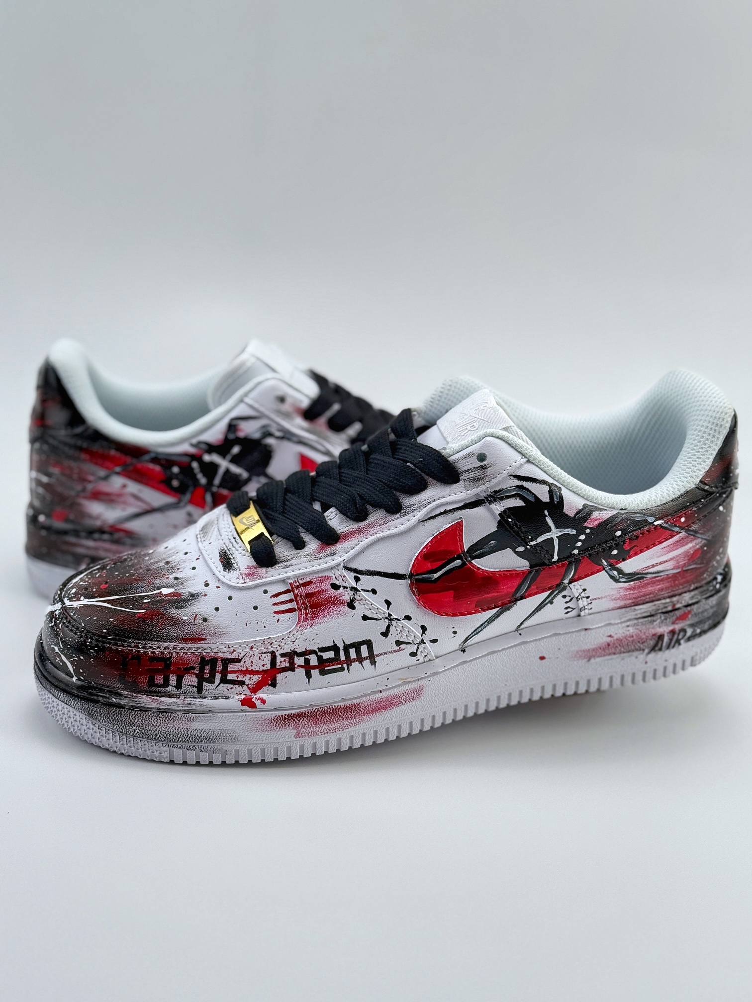 Nike Air Force 1 Low 07 街头潮流 泼墨白黑红 CW8822-011