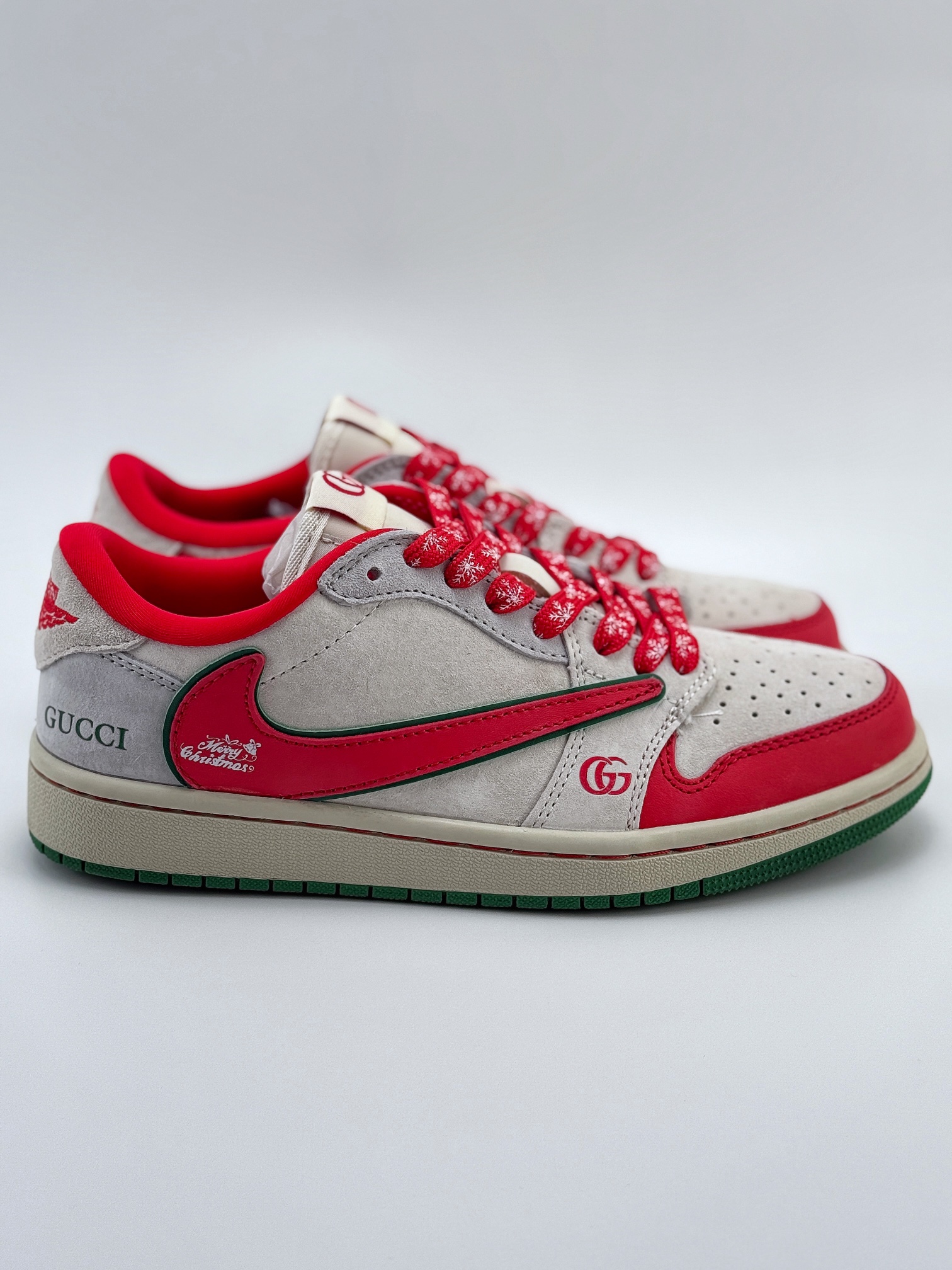 Travis Scott x Nike Air Jordan 1 Low x GUCCI Air Jordan 1 Low 反转灰红倒钩 AG3702-800