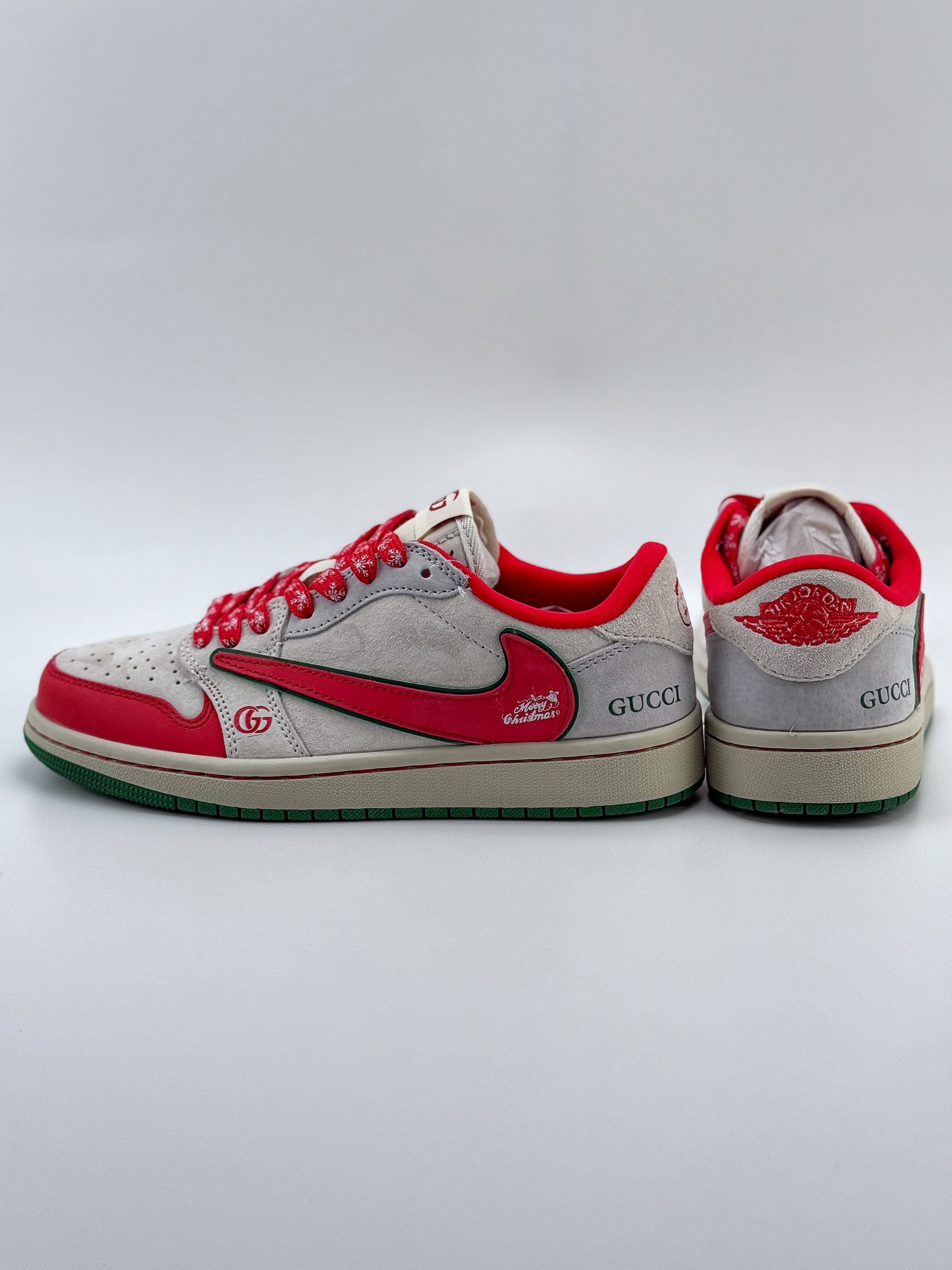 Travis Scott x Nike Air Jordan 1 Low x GUCCI Air Jordan 1 Low 反转灰红倒钩 AG3702-800