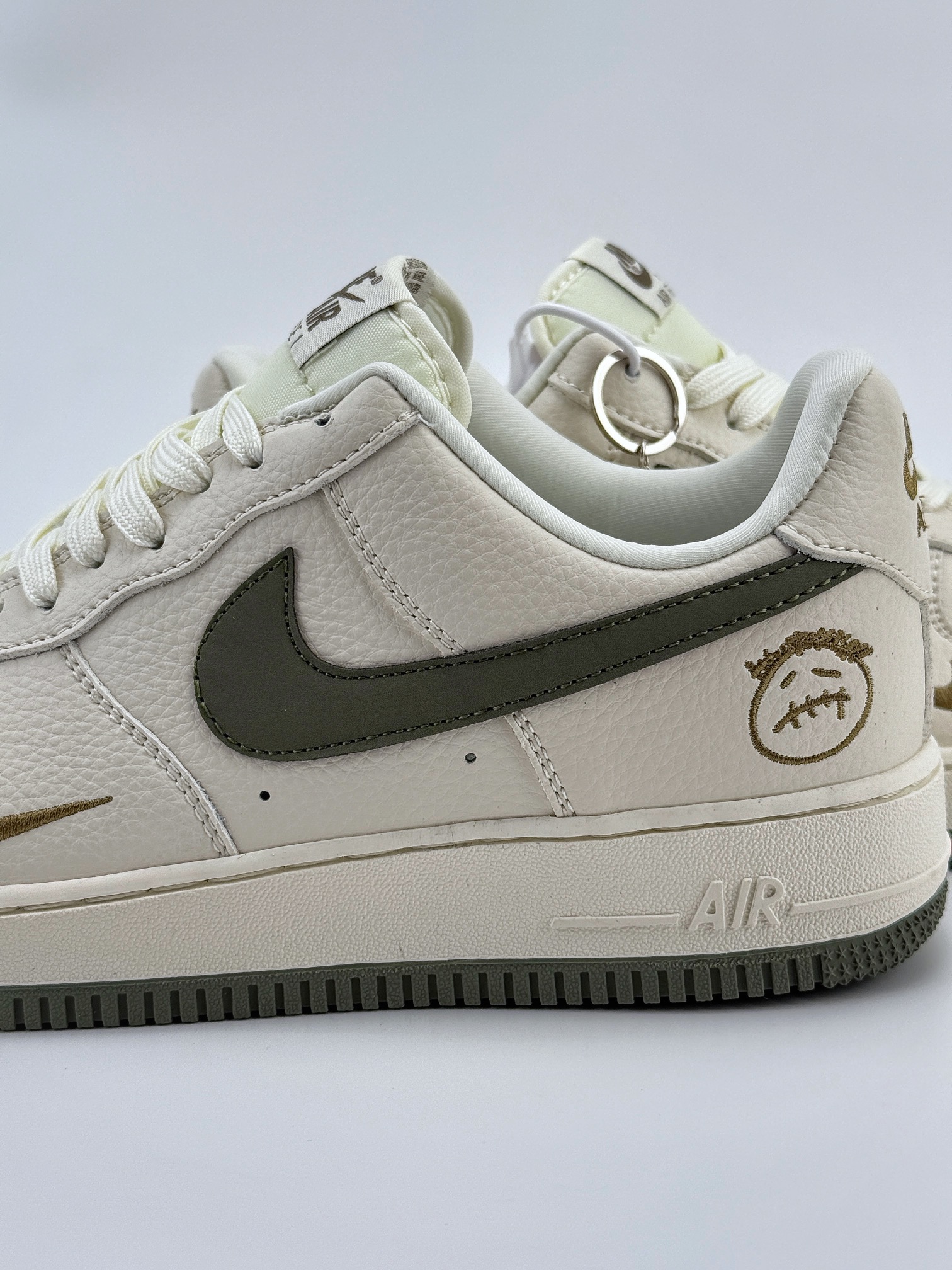 Nike Air Force 1 Low 07 x Travis Scott 米绿小钩 DF0180-007