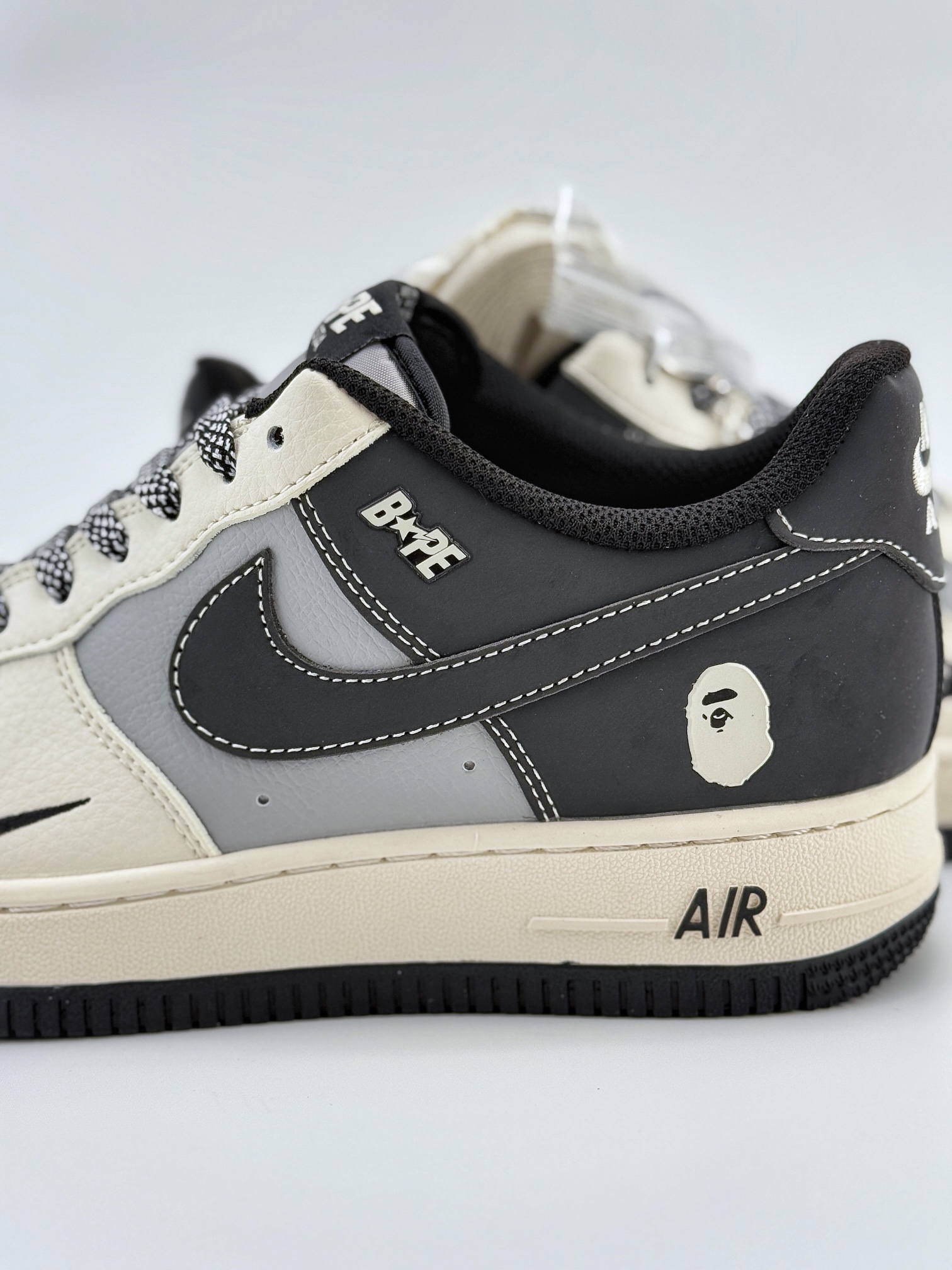 Nike Air Force 1 Low 07 x BAPE 米灰黑小钩满天星 BB6566-209