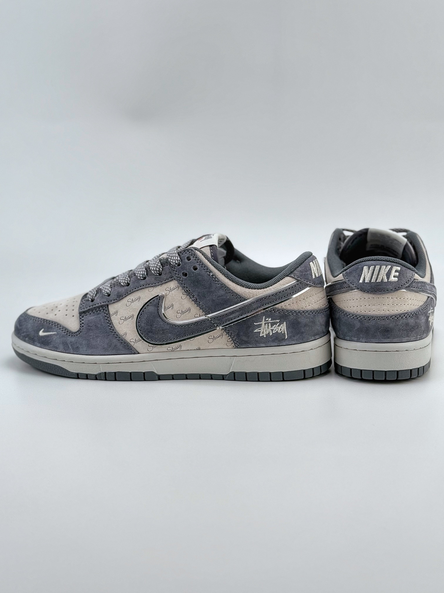 Nike SB Dunk Low x Stussy 米蓝小钩满天星 XX2025-508