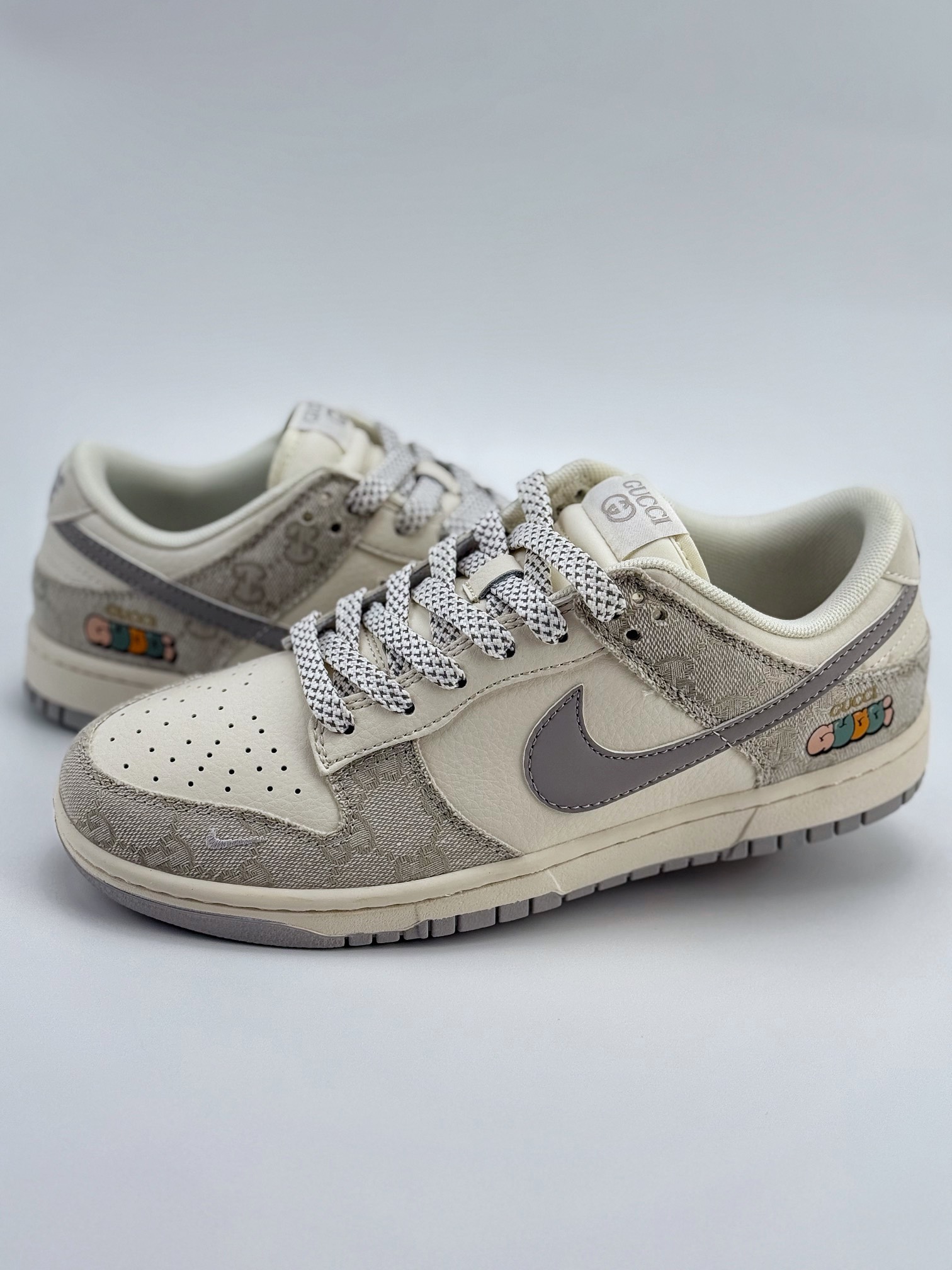 Nike SB Dunk Low x GUCCI 白灰小钩满天星 XX2025-802