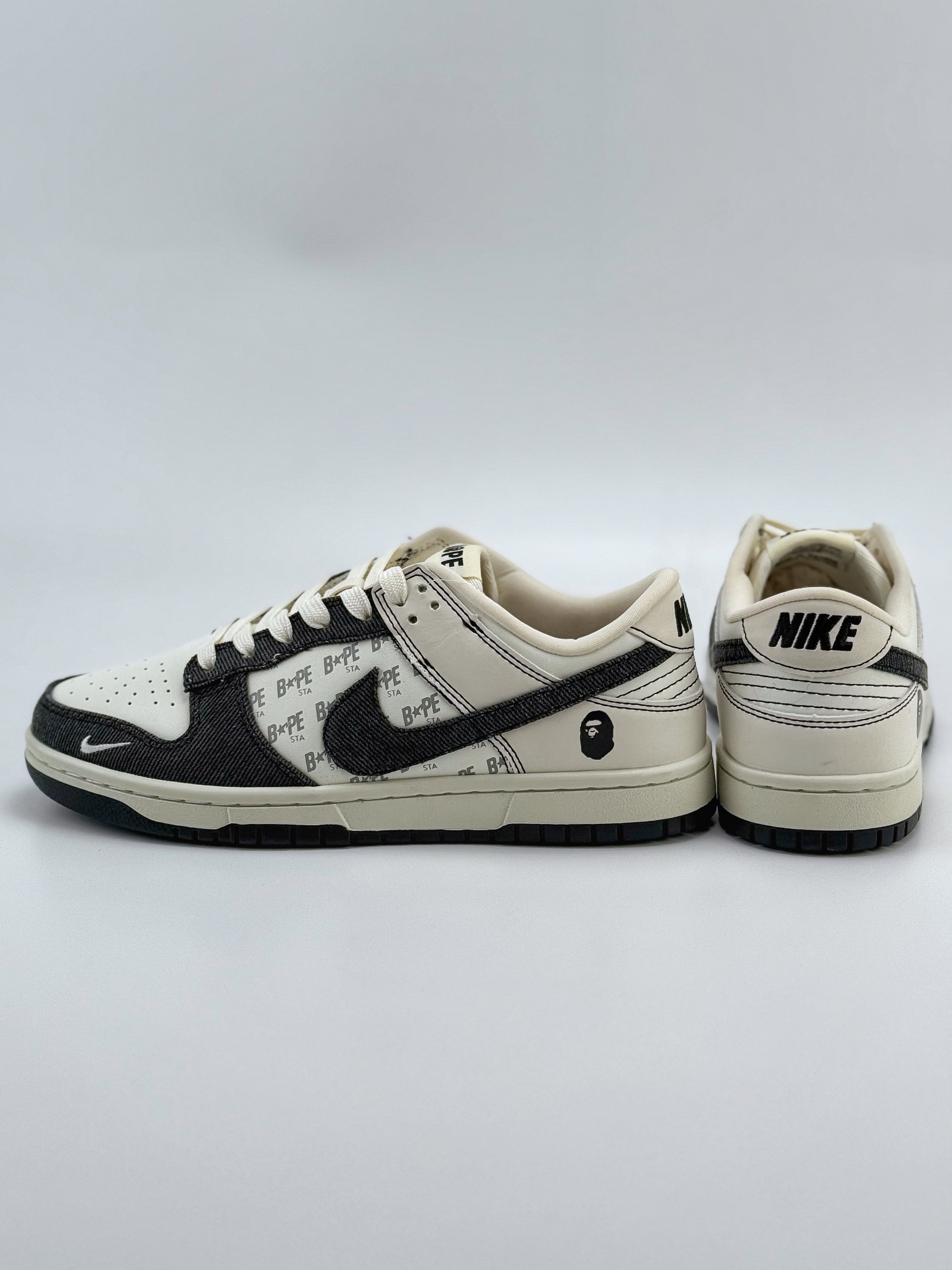 NIKE SB Dunk Low x BAPE 白黑小钩 QF1568-143