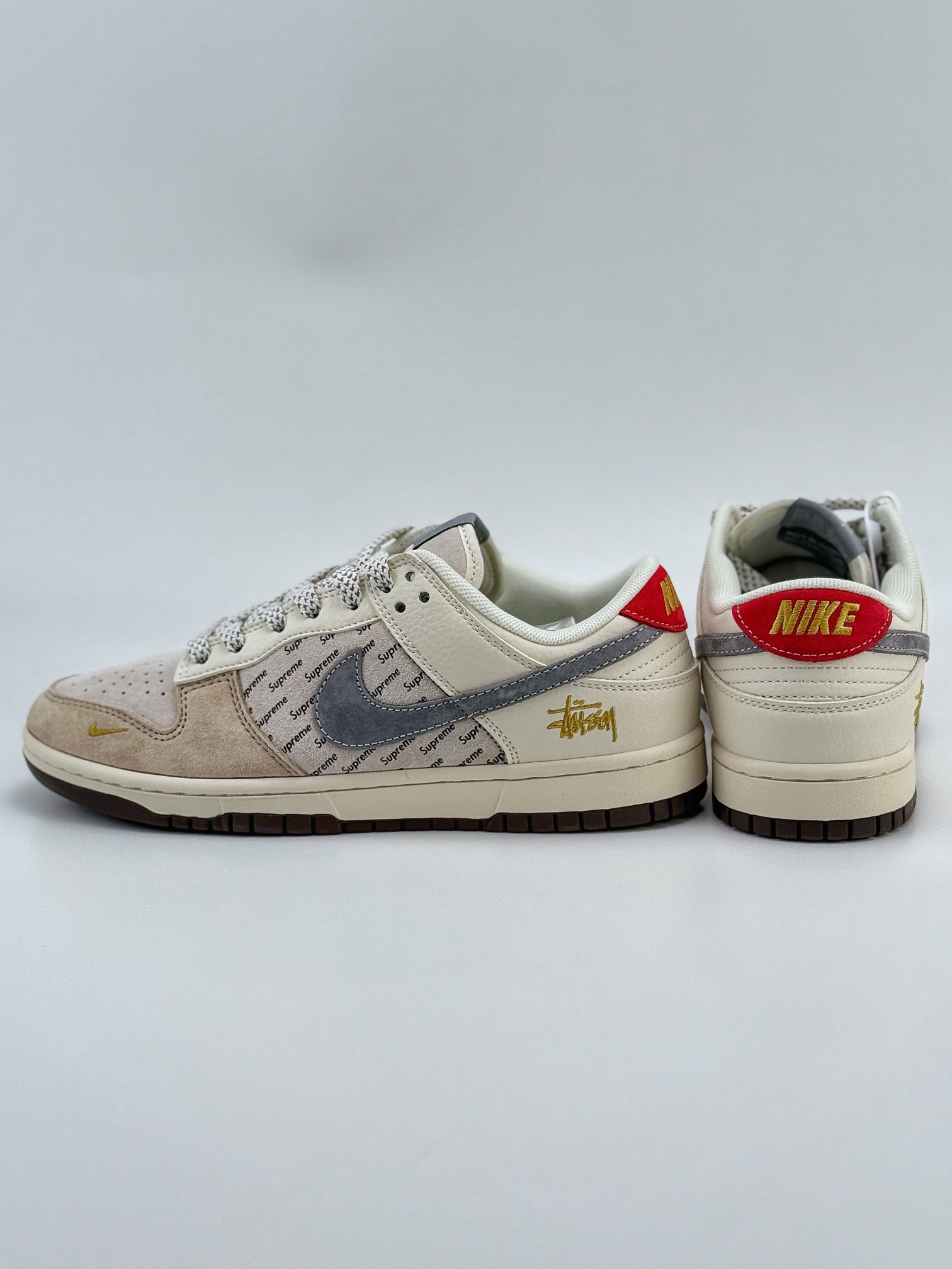 Nike SB Dunk Low x Stussy x Supreme 米灰红金小钩满天星 XZ1068-001