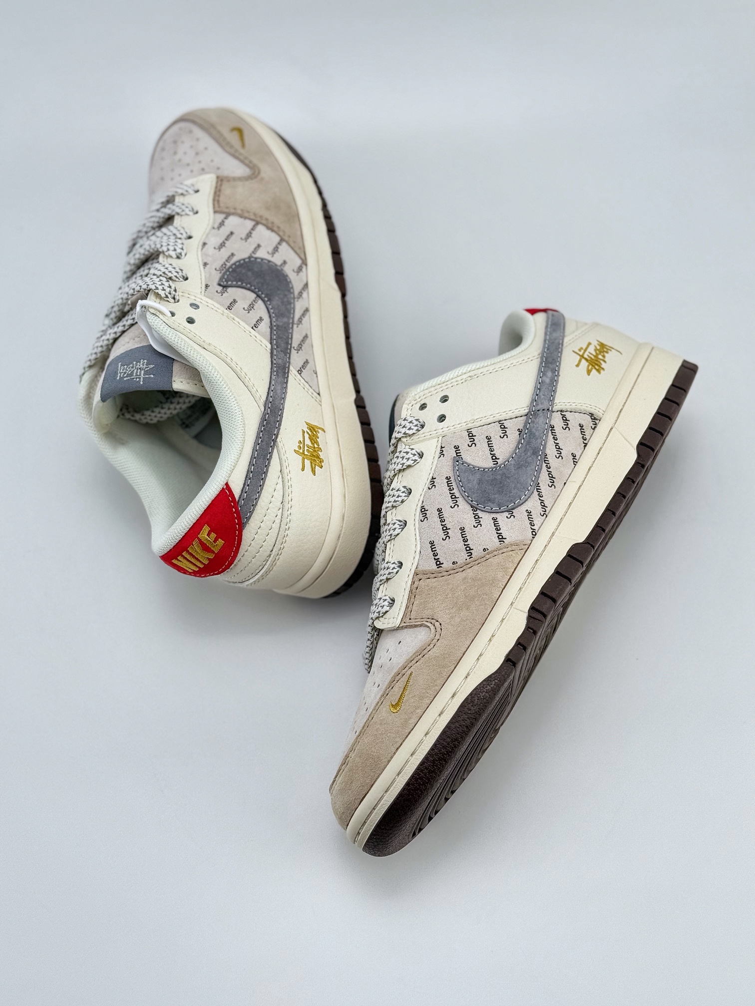 Nike SB Dunk Low x Stussy x Supreme 米灰红金小钩满天星 XZ1068-001