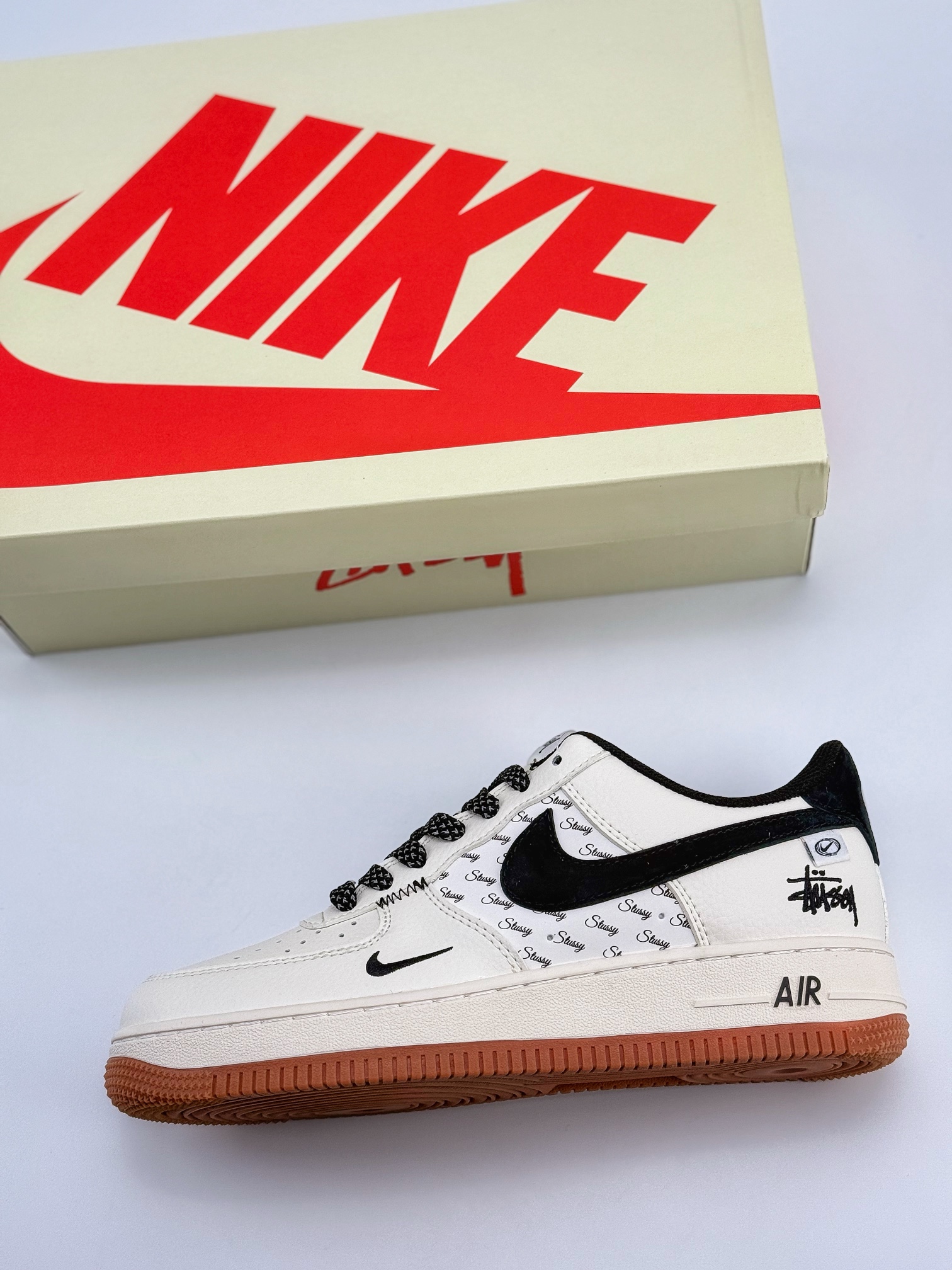 Nike Air Force 1 Low 07 x Stussy 白黑小钩满天星 XZ6188-255