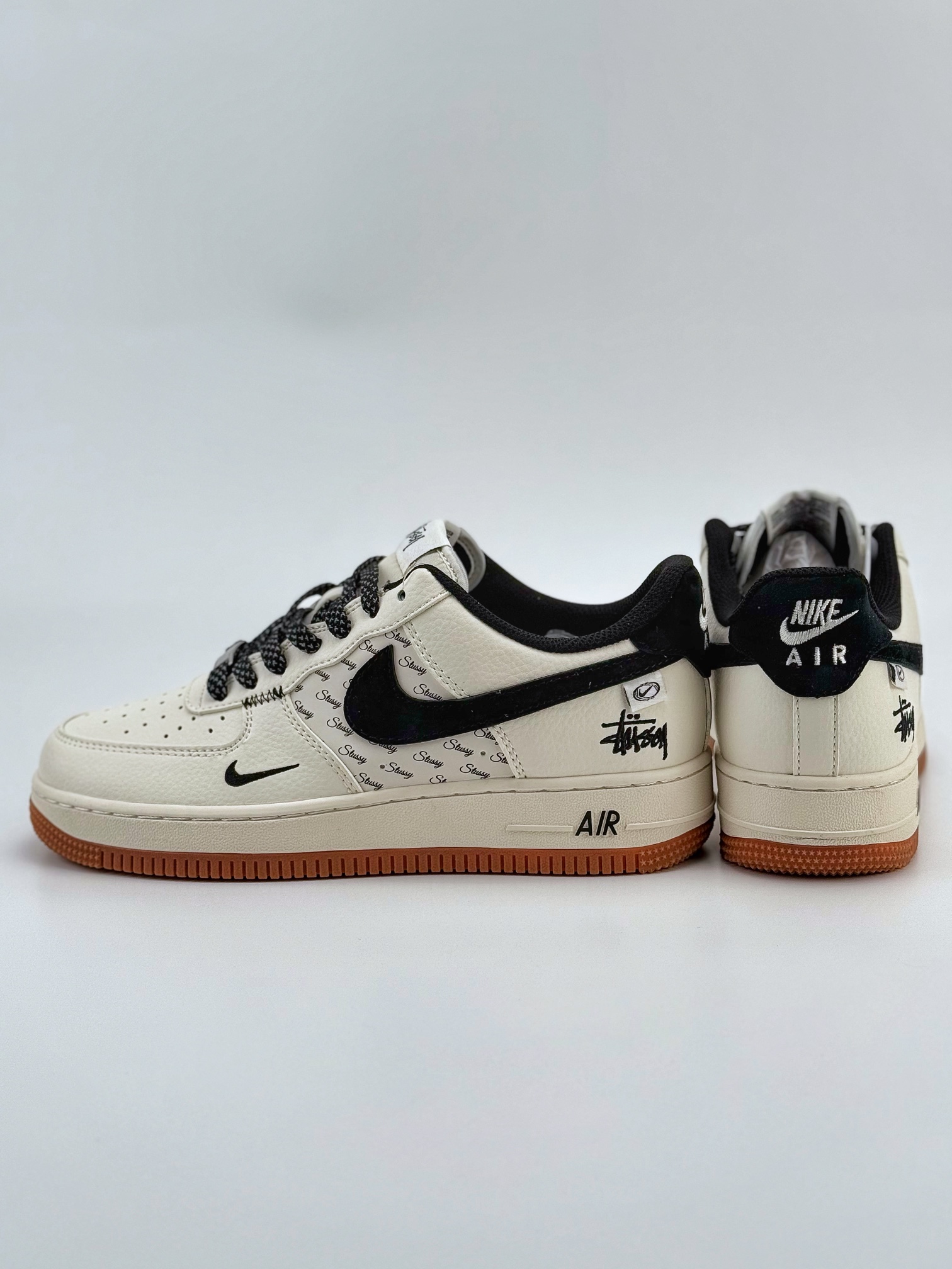 Nike Air Force 1 Low 07 x Stussy 白黑小钩满天星 XZ6188-255