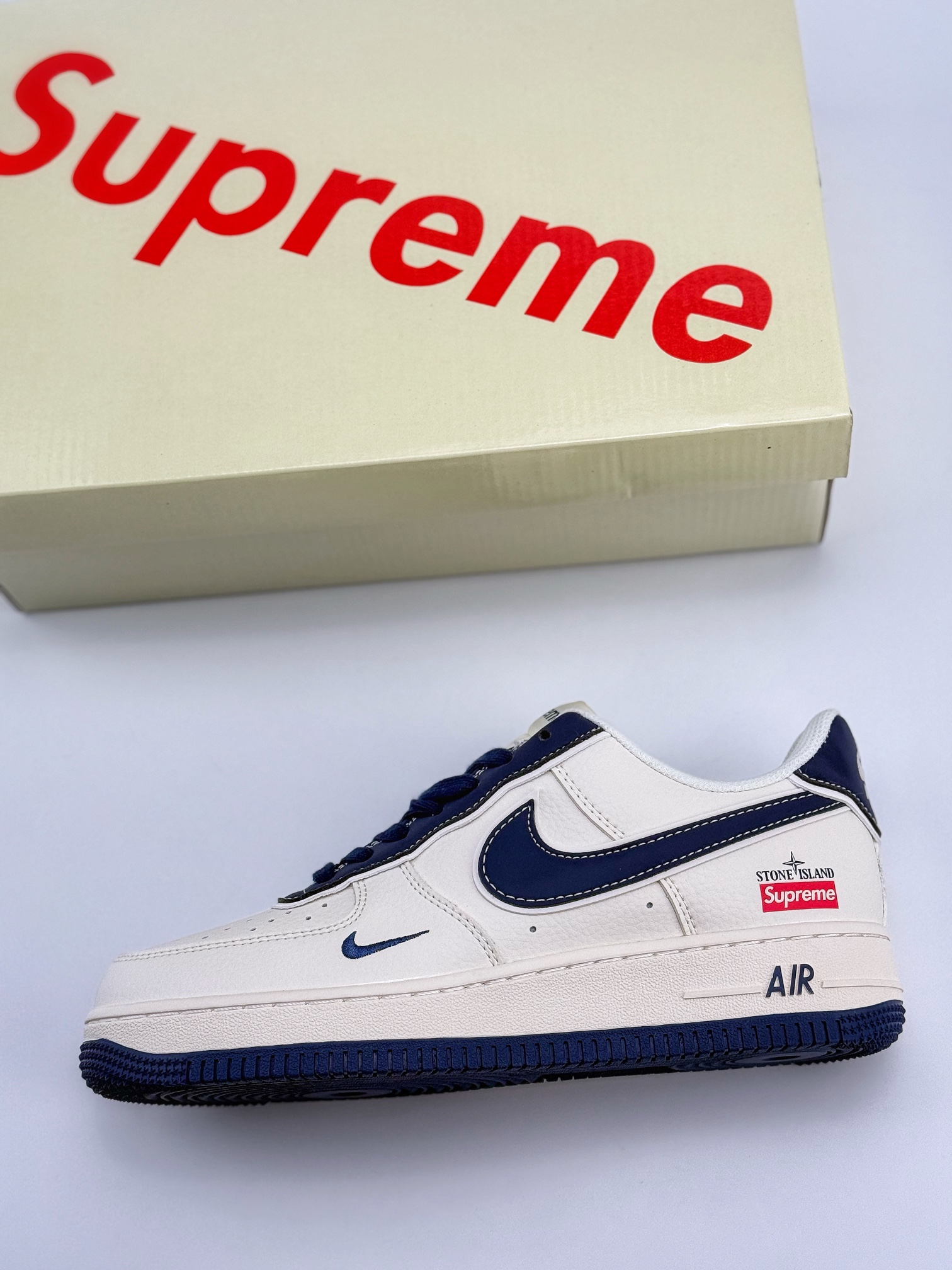 Nike Air Force 1 Low 07 x Supreme x Stone Island 白蓝小钩 BB1616-302