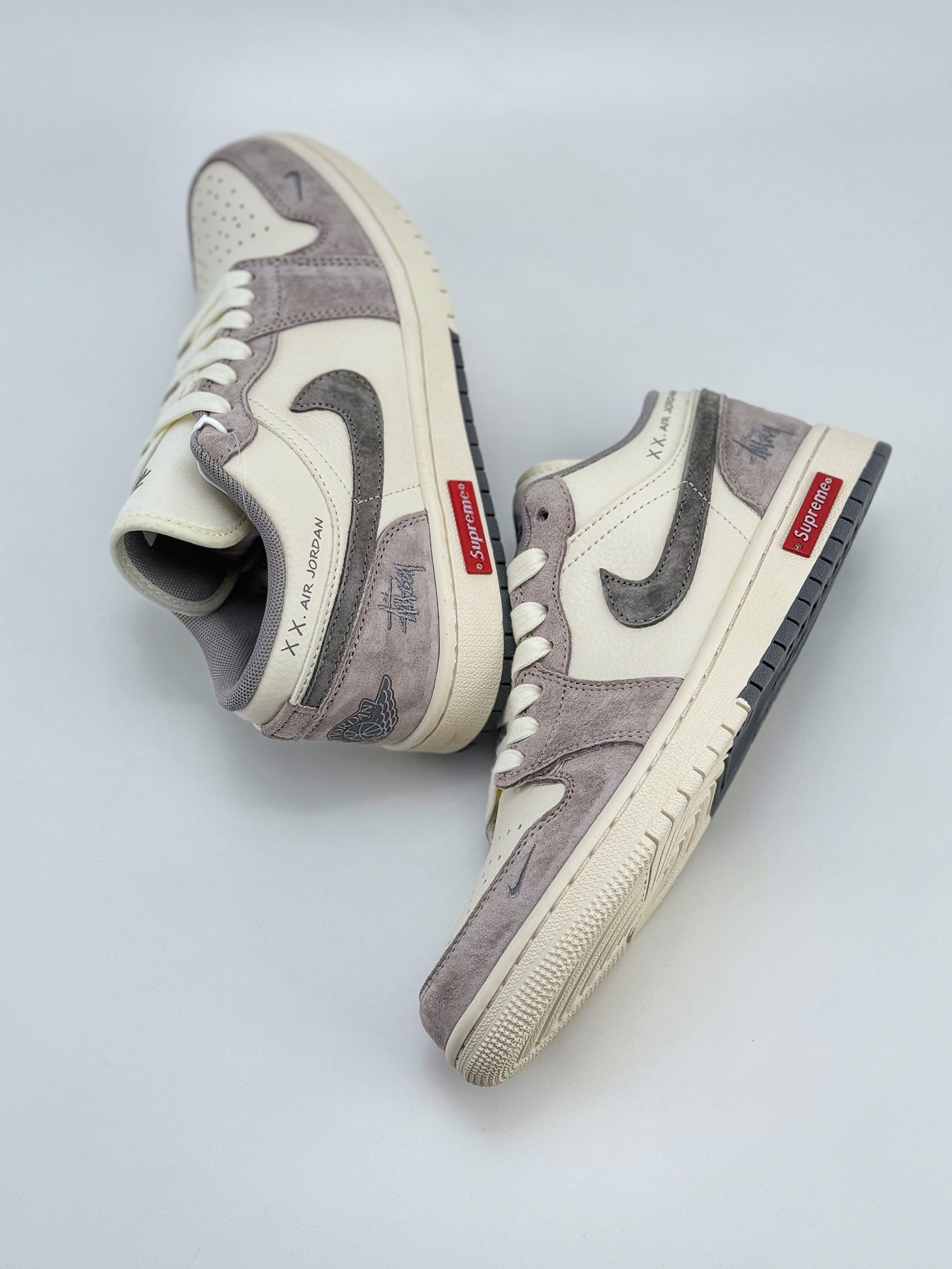 Air Jordan 1 Retro Low x Stussy x Supreme 米灰小钩 SJ9950-031