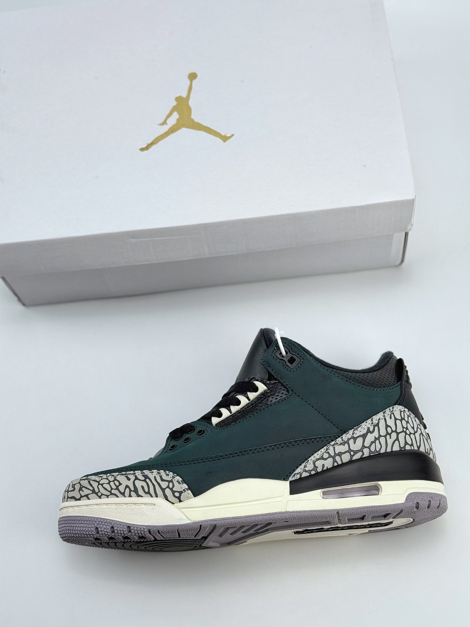 Air Jordan 3 Retro ”Off Noir” 黑绿 CK9246-001