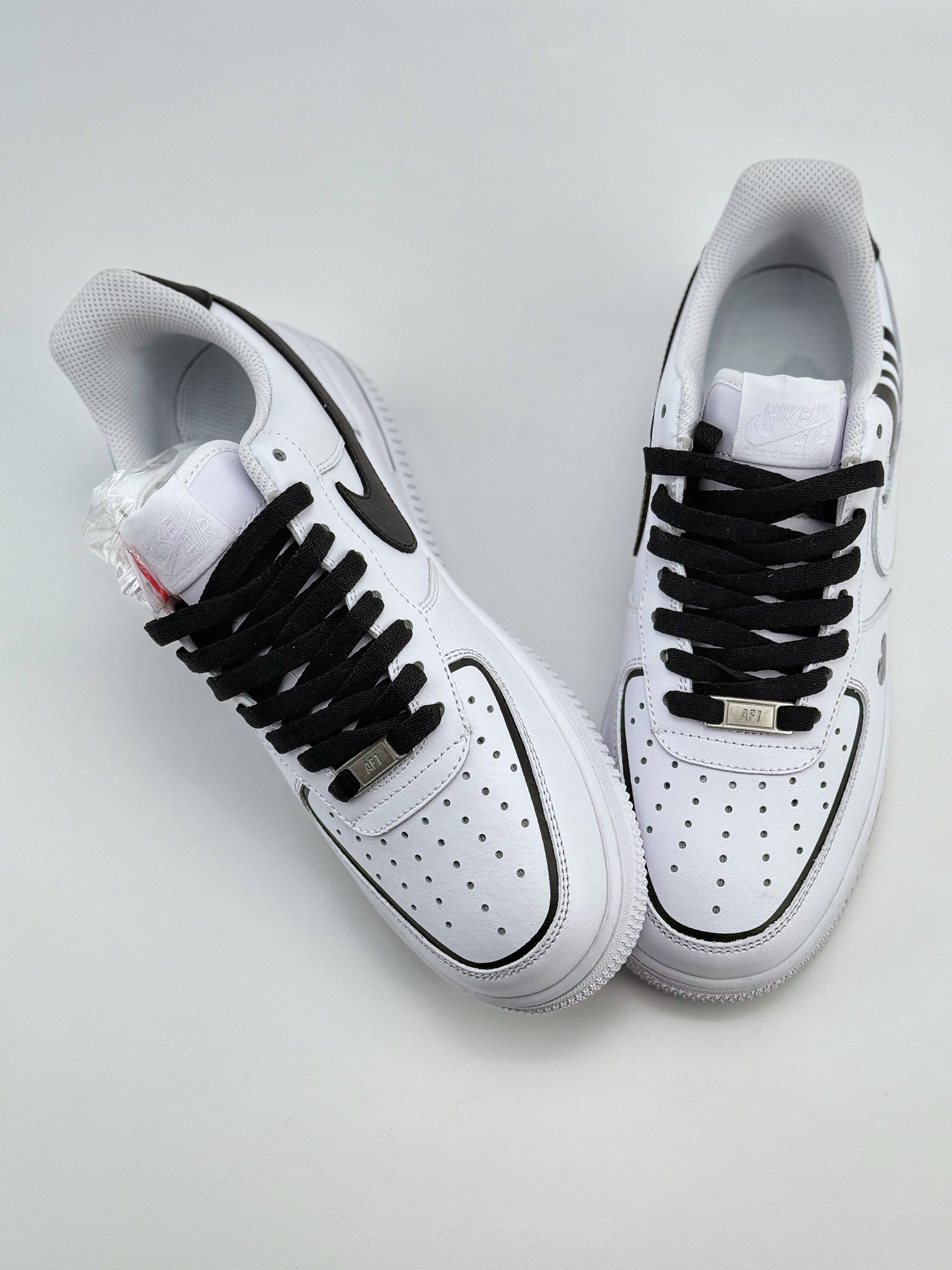 Nike Air Force 1 Low 07 开学季 秋日穿搭 叠钩爱心 黑白 CW2288-022