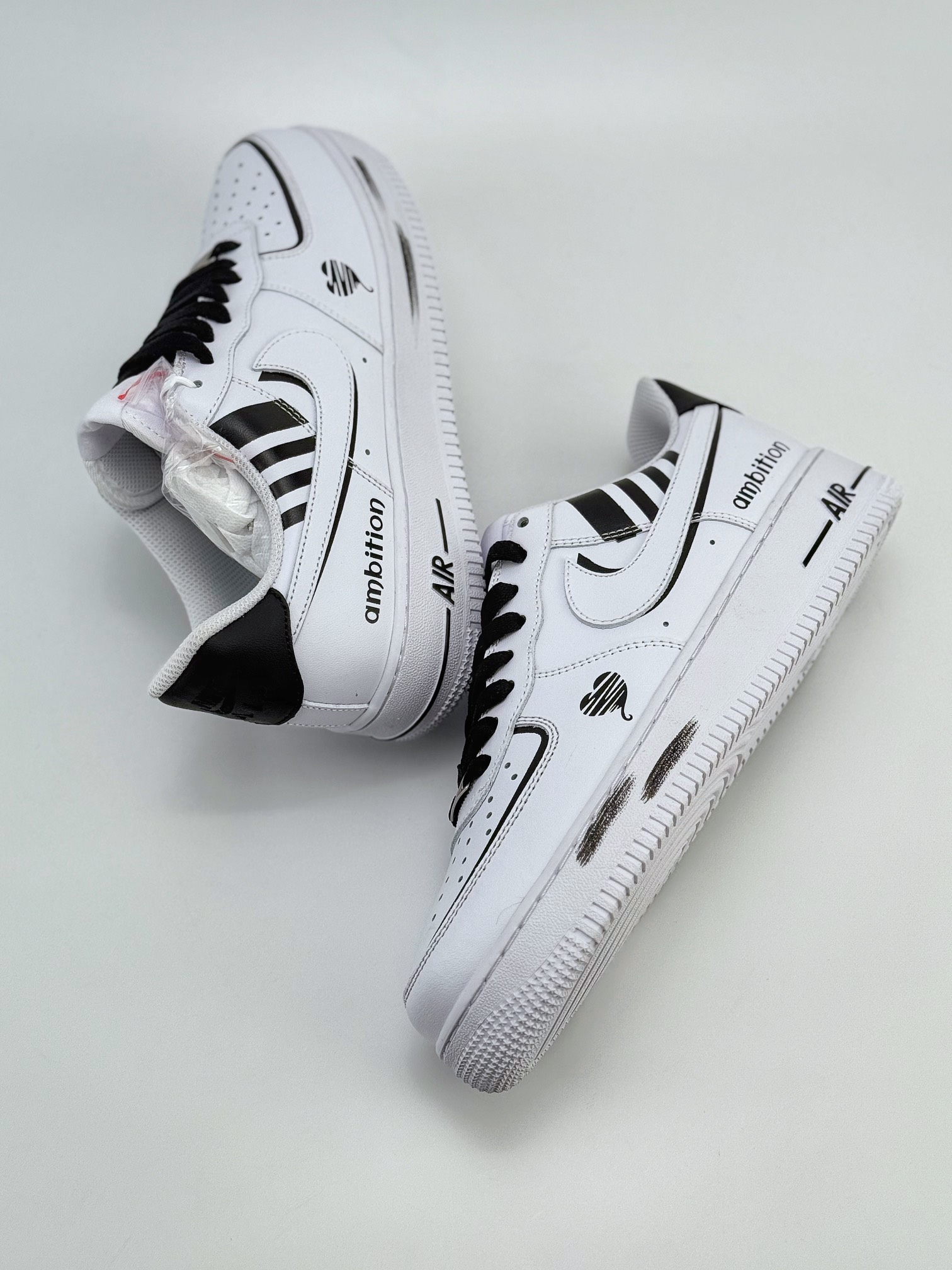 Nike Air Force 1 Low 07 开学季 秋日穿搭 叠钩爱心 黑白 CW2288-022