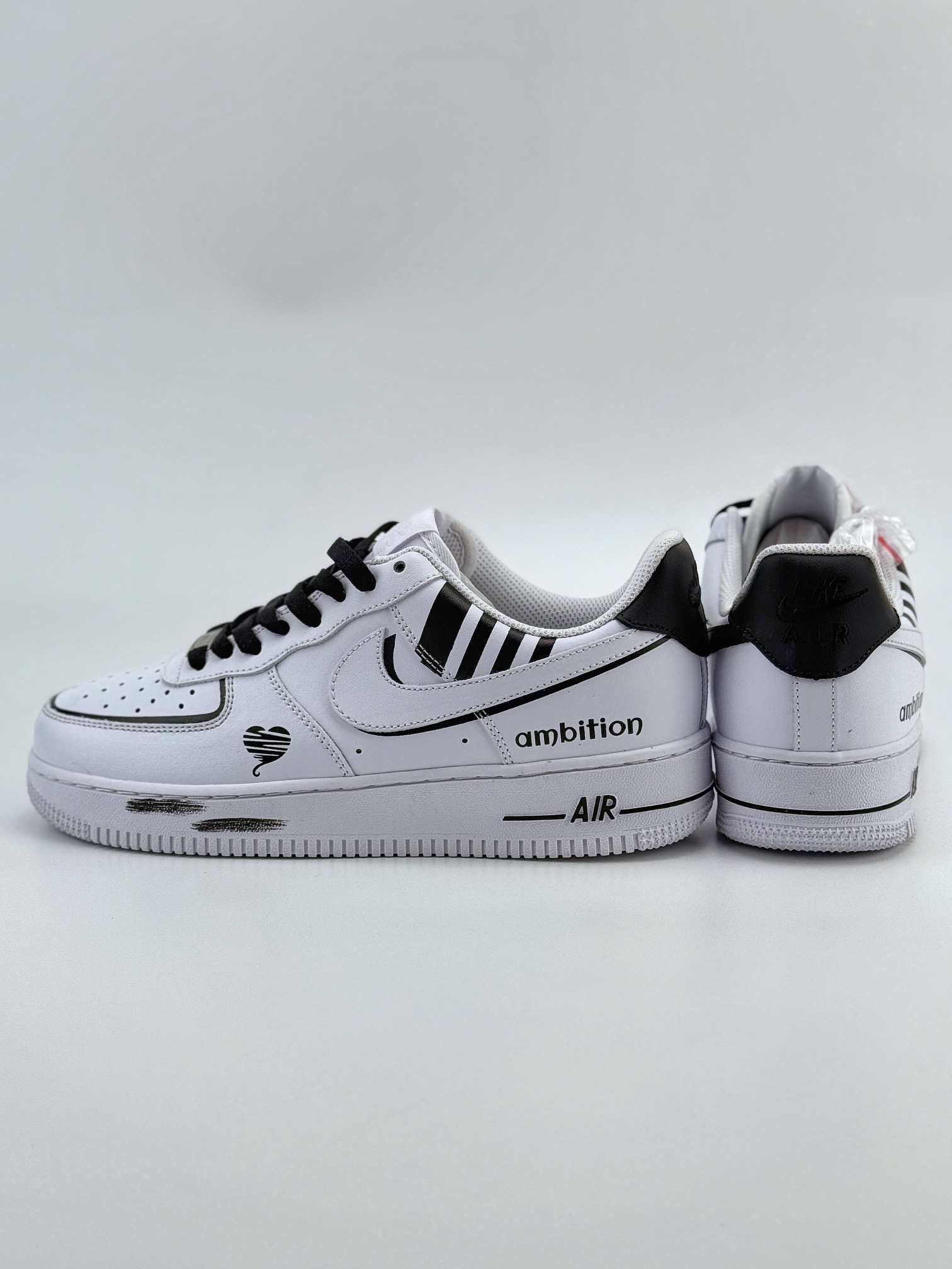 Nike Air Force 1 Low 07 开学季 秋日穿搭 叠钩爱心 黑白 CW2288-022