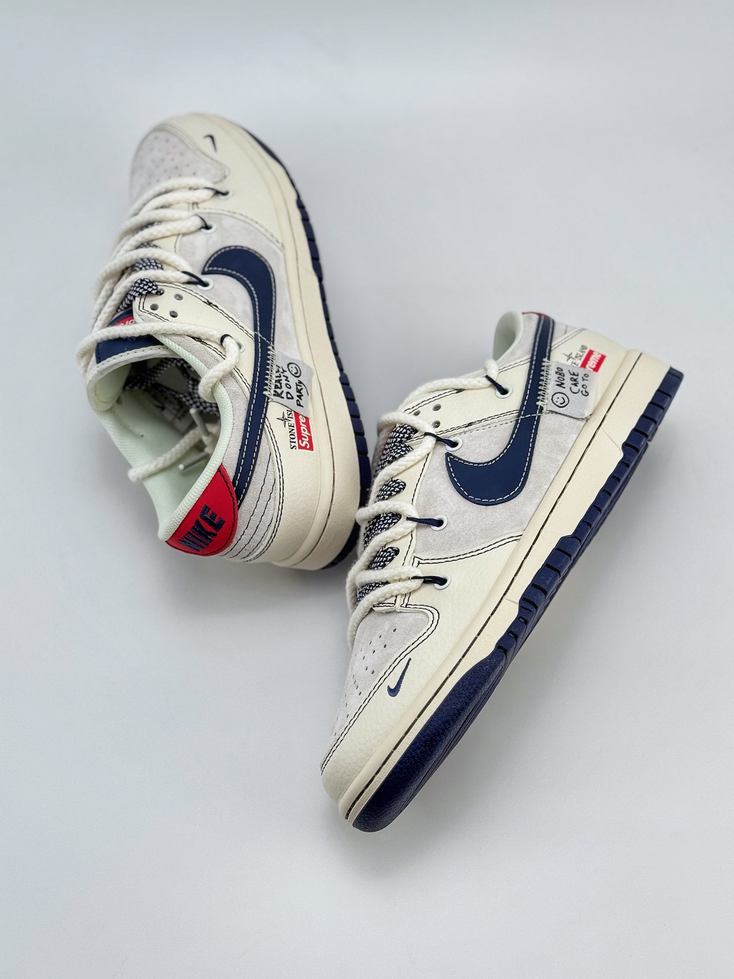 Nike SB Dunk Low x Supreme x Stone Island 白蓝红小钩绑带满天星 YX5056-201