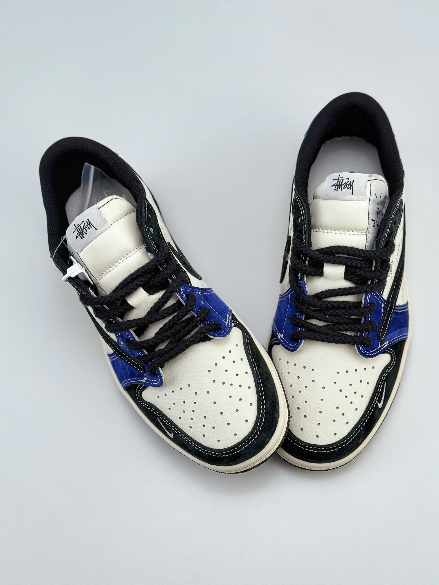 Travis Scott x Nike Air Jordan 1 Low x Stussy Air Jordan 1 Low 反转白黑蓝小钩倒钩 SJ2068-126