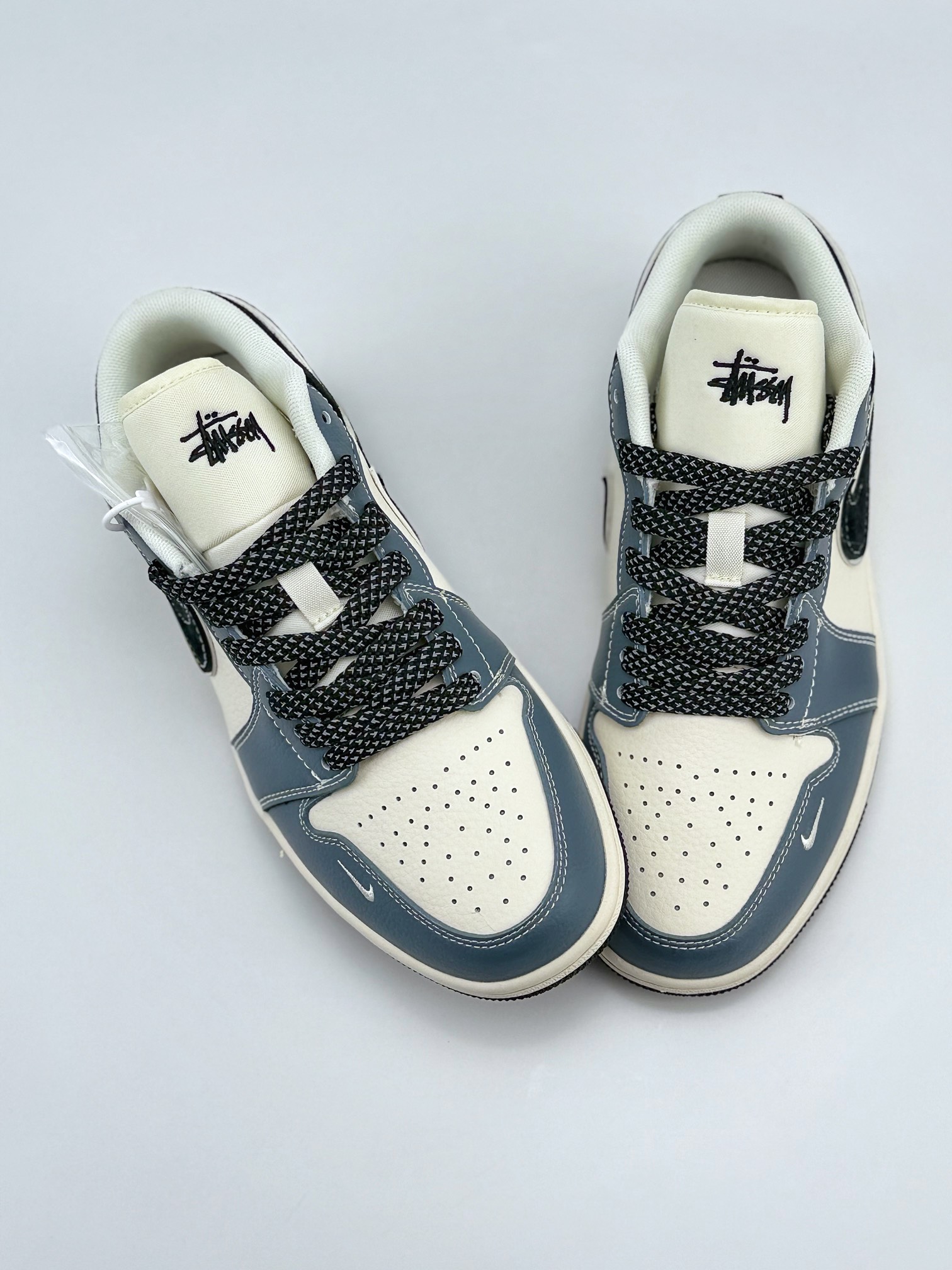 Air Jordan 1 Retro Low x Stussy 白青黑小钩满天星 XX3318-505