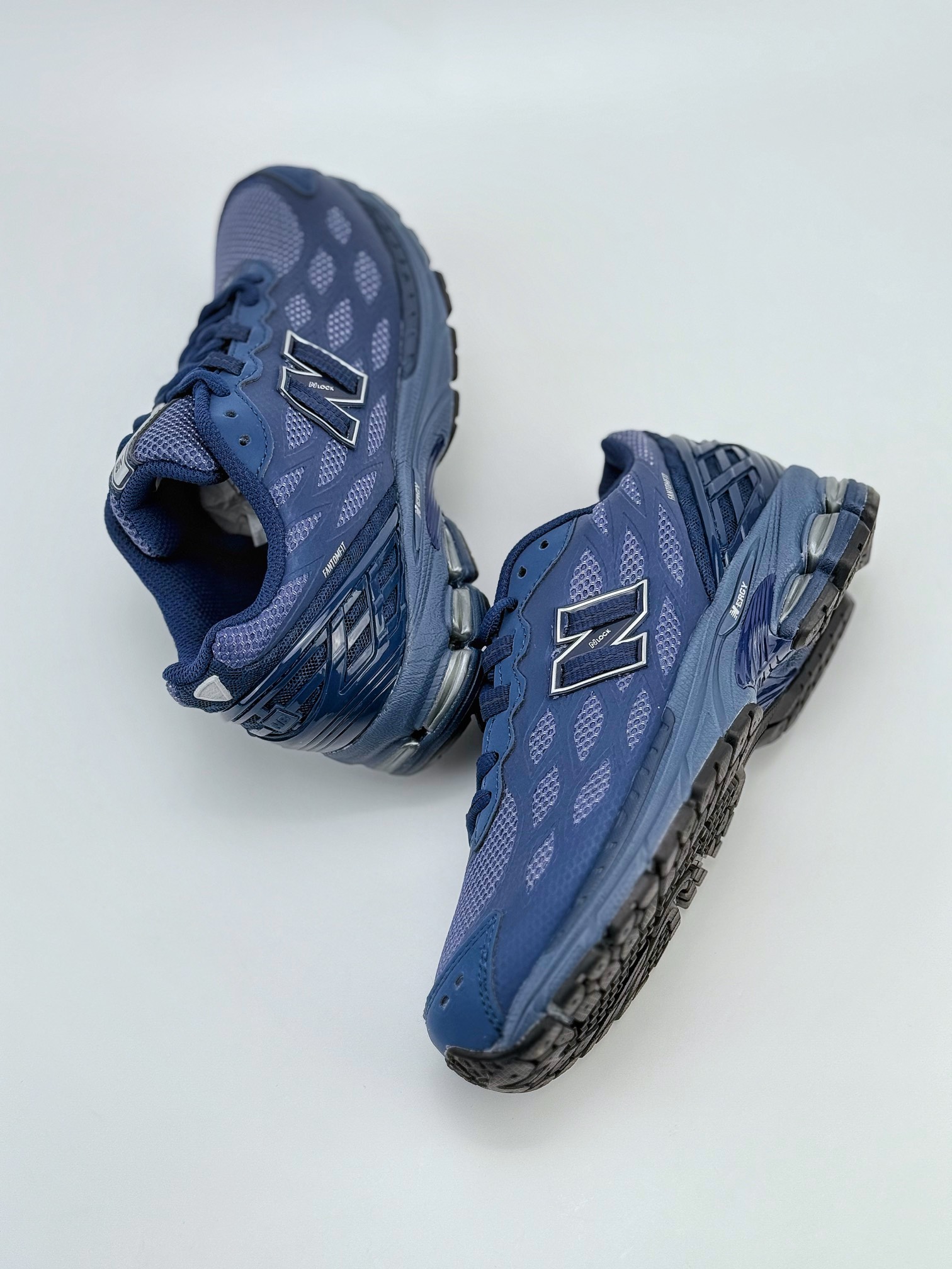 New Balance M1906系列 复古单品宝藏老爹鞋款 M1906WFF