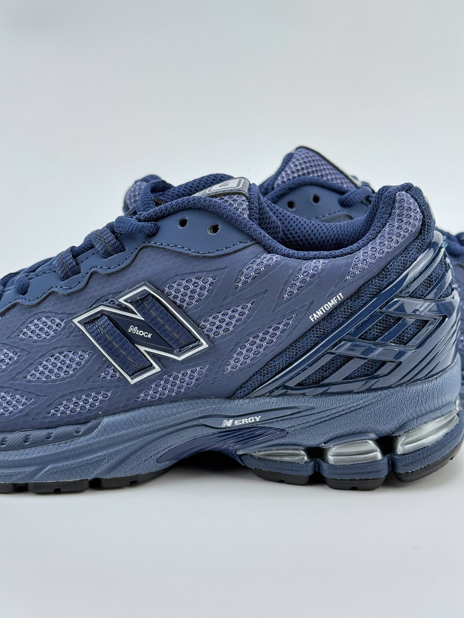 New Balance M1906系列 复古单品宝藏老爹鞋款 M1906WFF