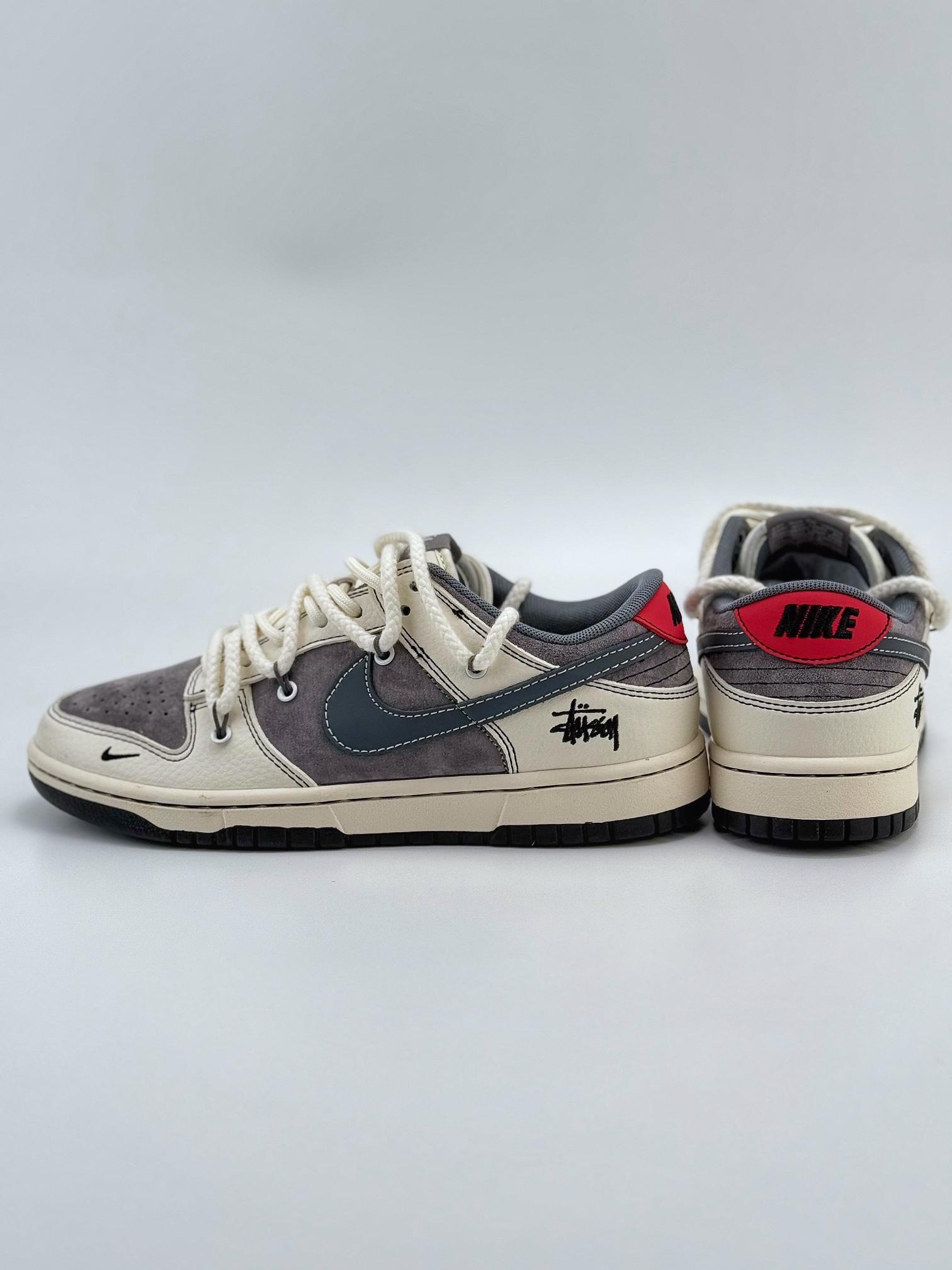 Nike SB Dunk Low x Stussy 米灰红双绑带 YX5066-207