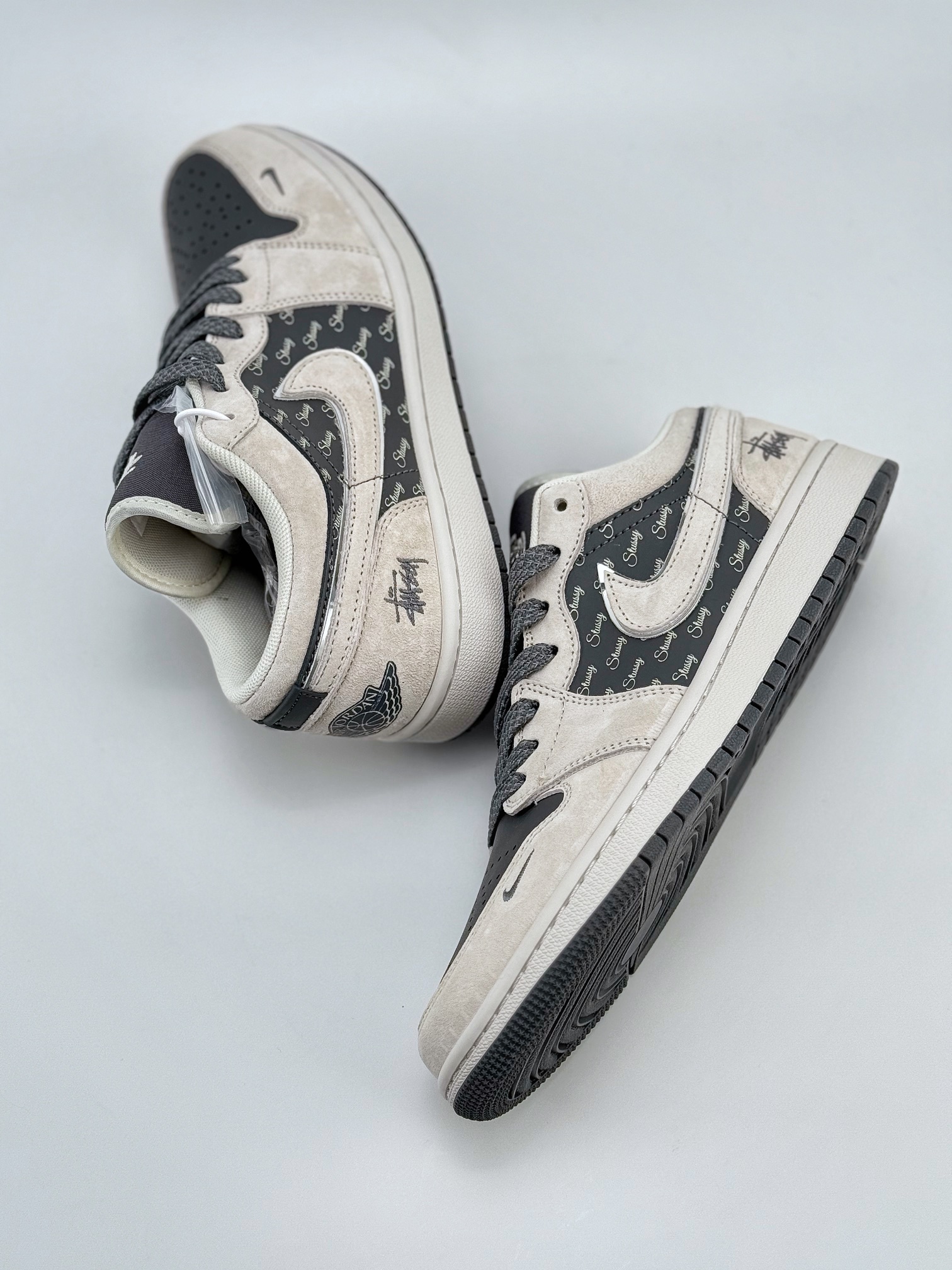 Air Jordan 1 Retro Low x Stussy 米灰小钩满天星 XX3313-968