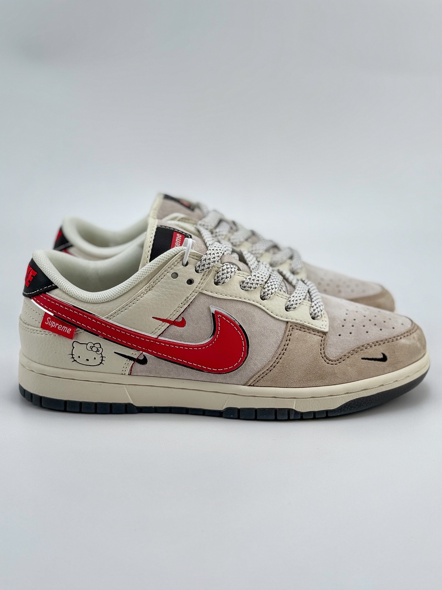 Nike SB Dunk Low x Supreme 米棕红三小钩满天星 XY1688-018