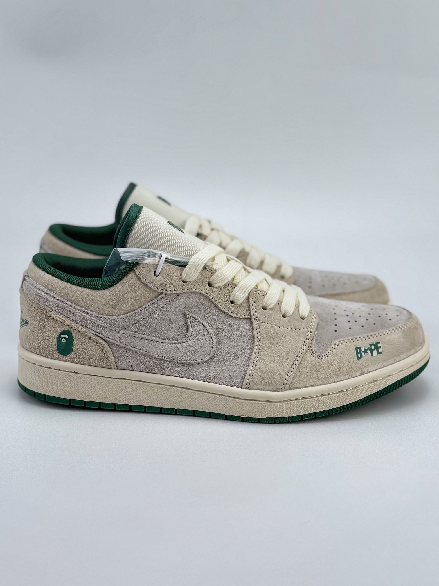 Air Jordan 1 Retro Low x BAPE 米绿 DM9188-009