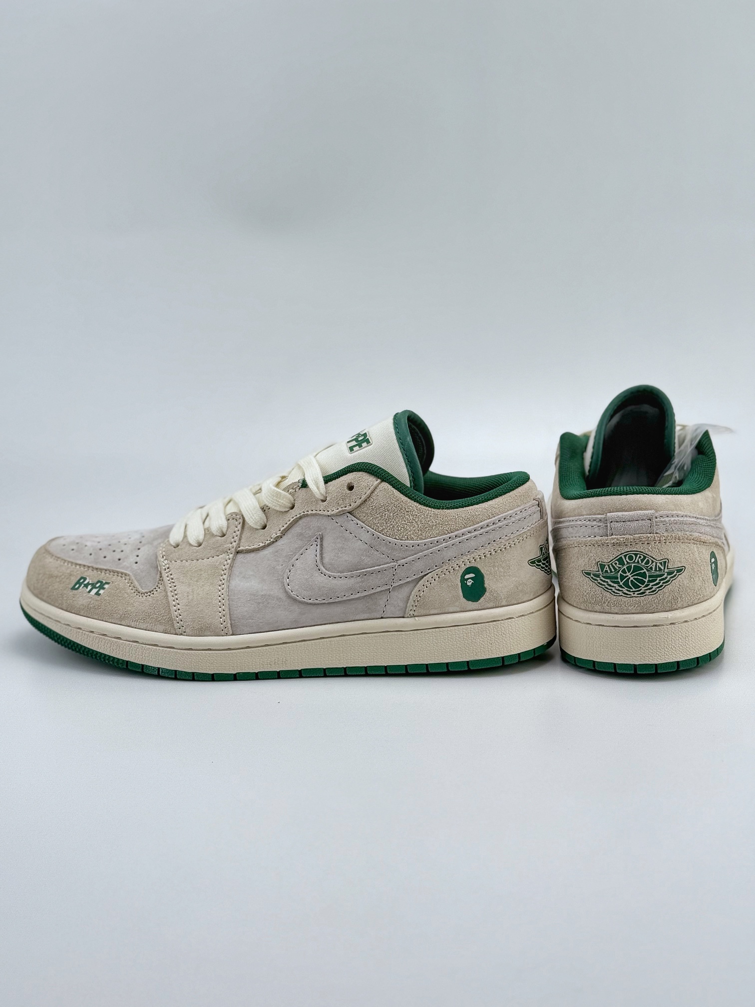 Air Jordan 1 Retro Low x BAPE 米绿 DM9188-009