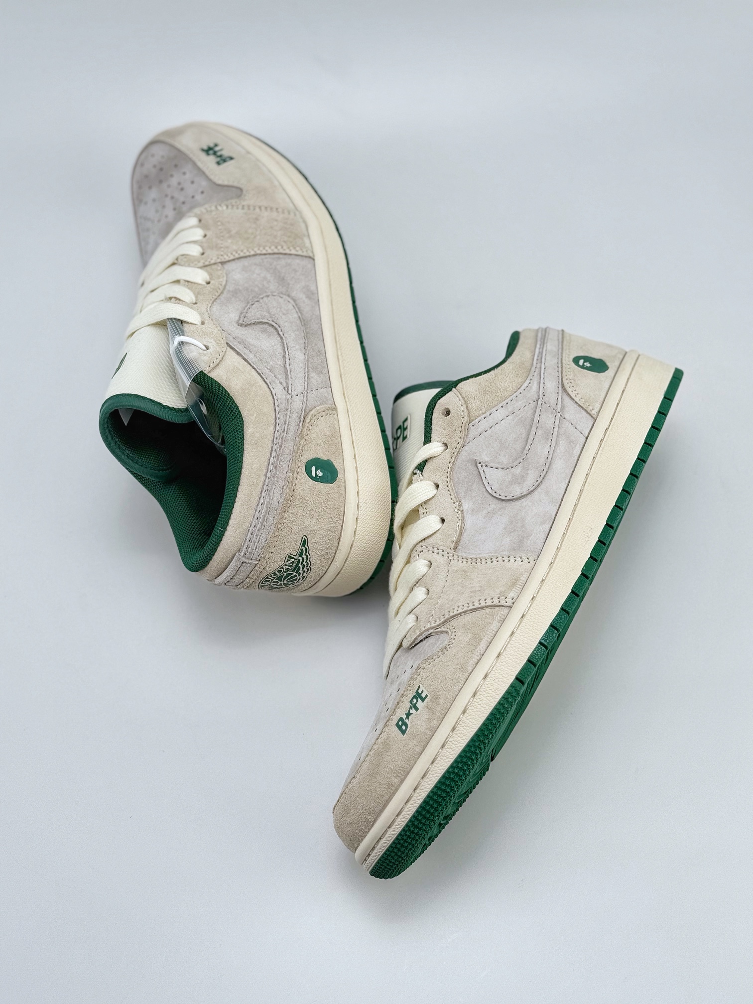 Air Jordan 1 Retro Low x BAPE 米绿 DM9188-009