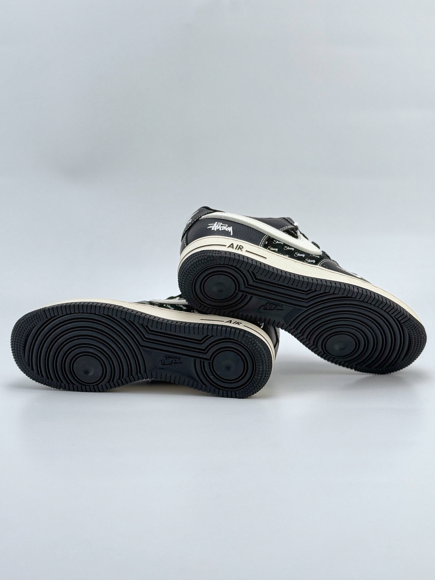 Nike Air Force 1 Low 07 x Stussy 黑米小钩满天星 XZ6188-311