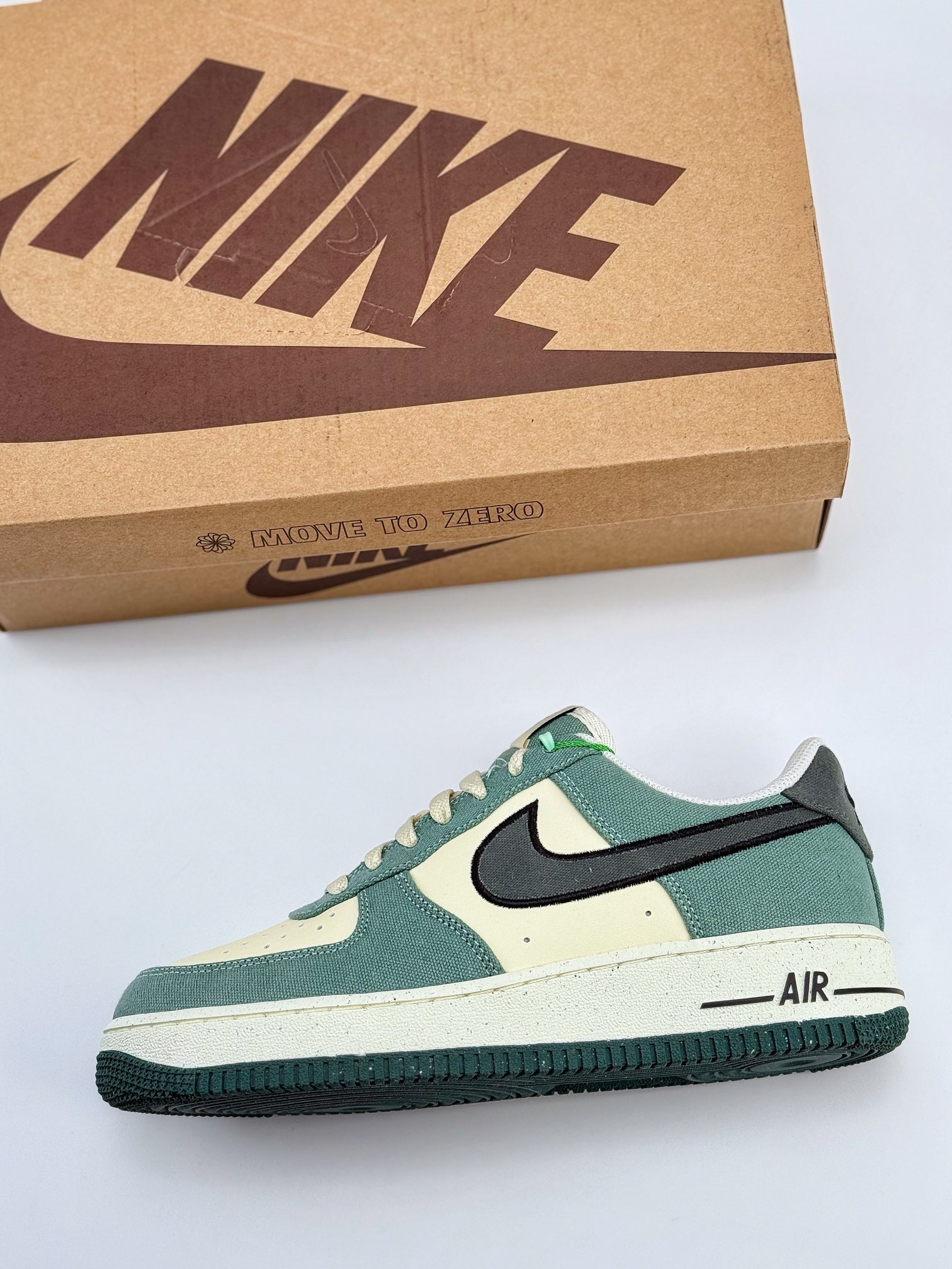 Nike Air Force 1 Low 07 ”Notebook Scribbles” 绿米色 FN4731-100