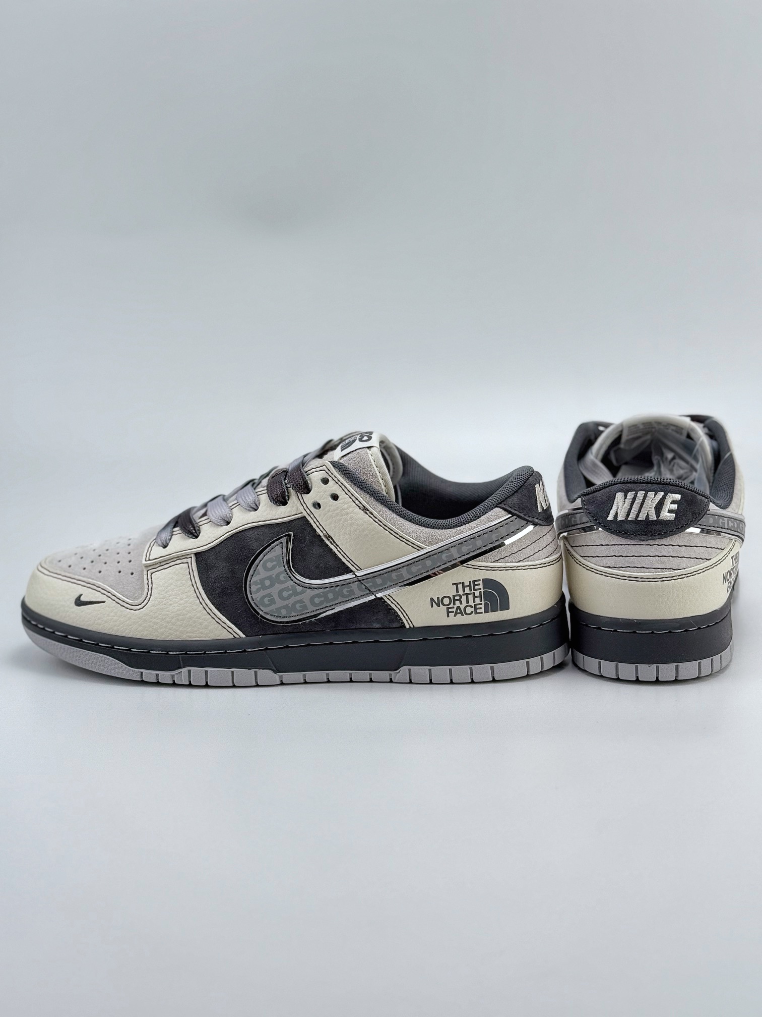 Nike SB Dunk Low x CDG x The North Face 米灰小钩 XX3168-202
