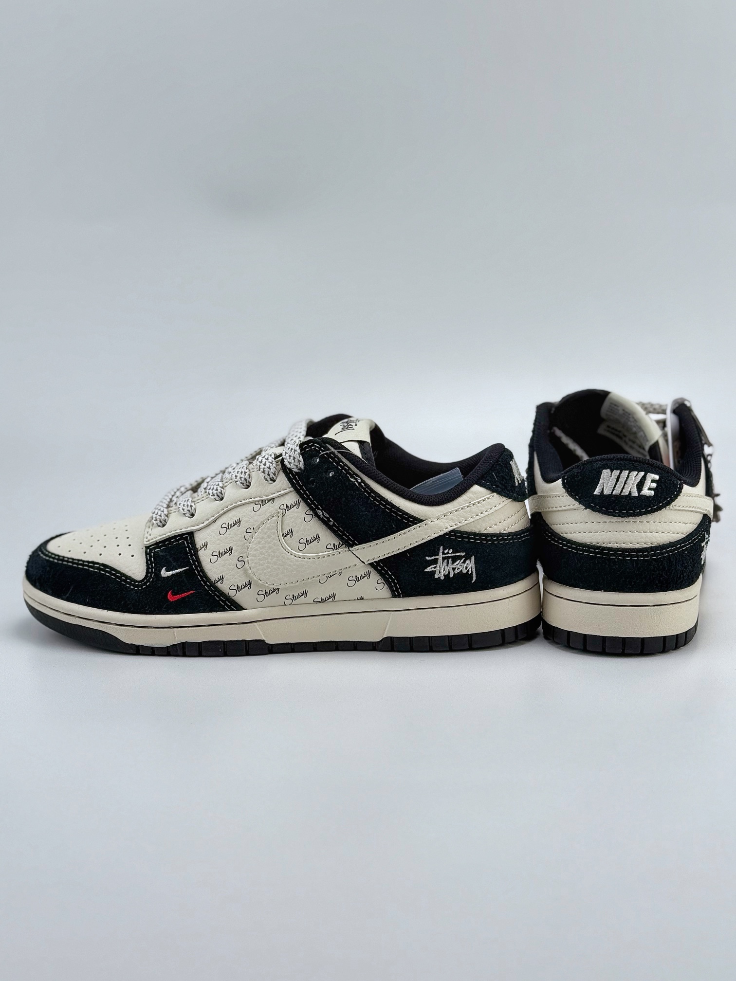 Nike SB Dunk Low x Stussy 米黑双小钩满天星 XY1688-017