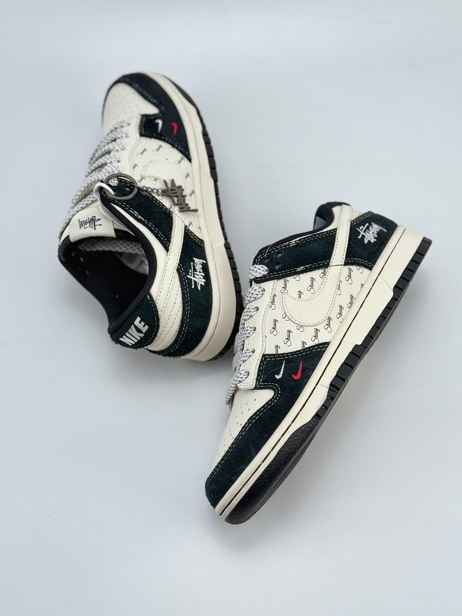 Nike SB Dunk Low x Stussy 米黑双小钩满天星 XY1688-017