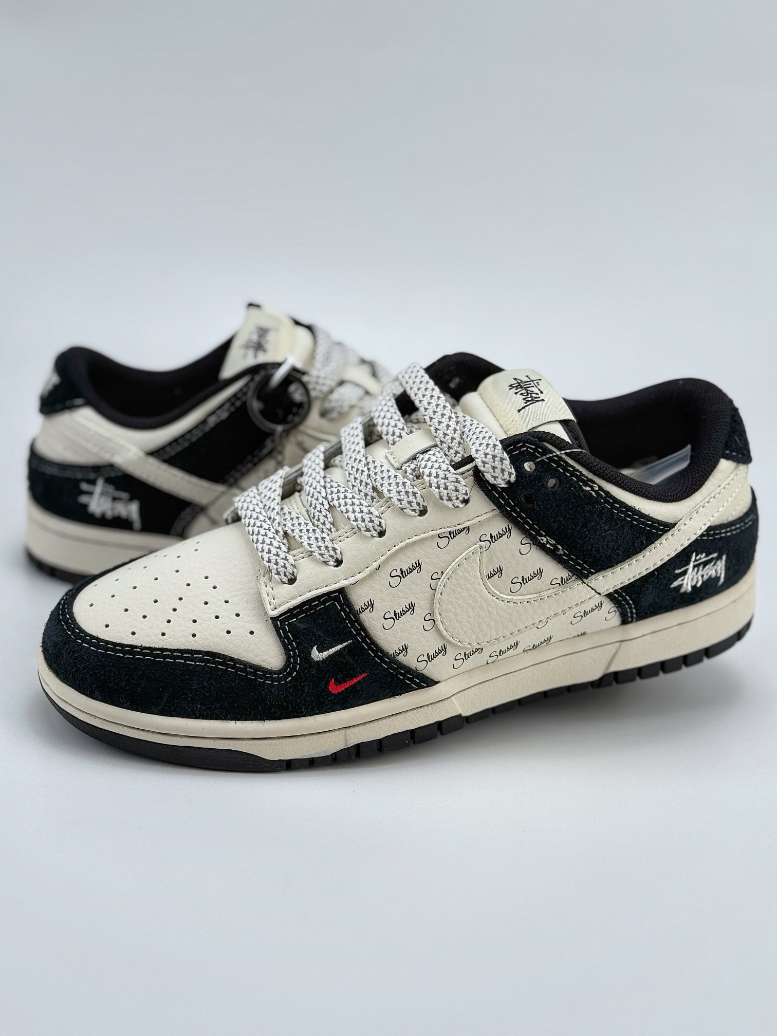 Nike SB Dunk Low x Stussy 米黑双小钩满天星 XY1688-017
