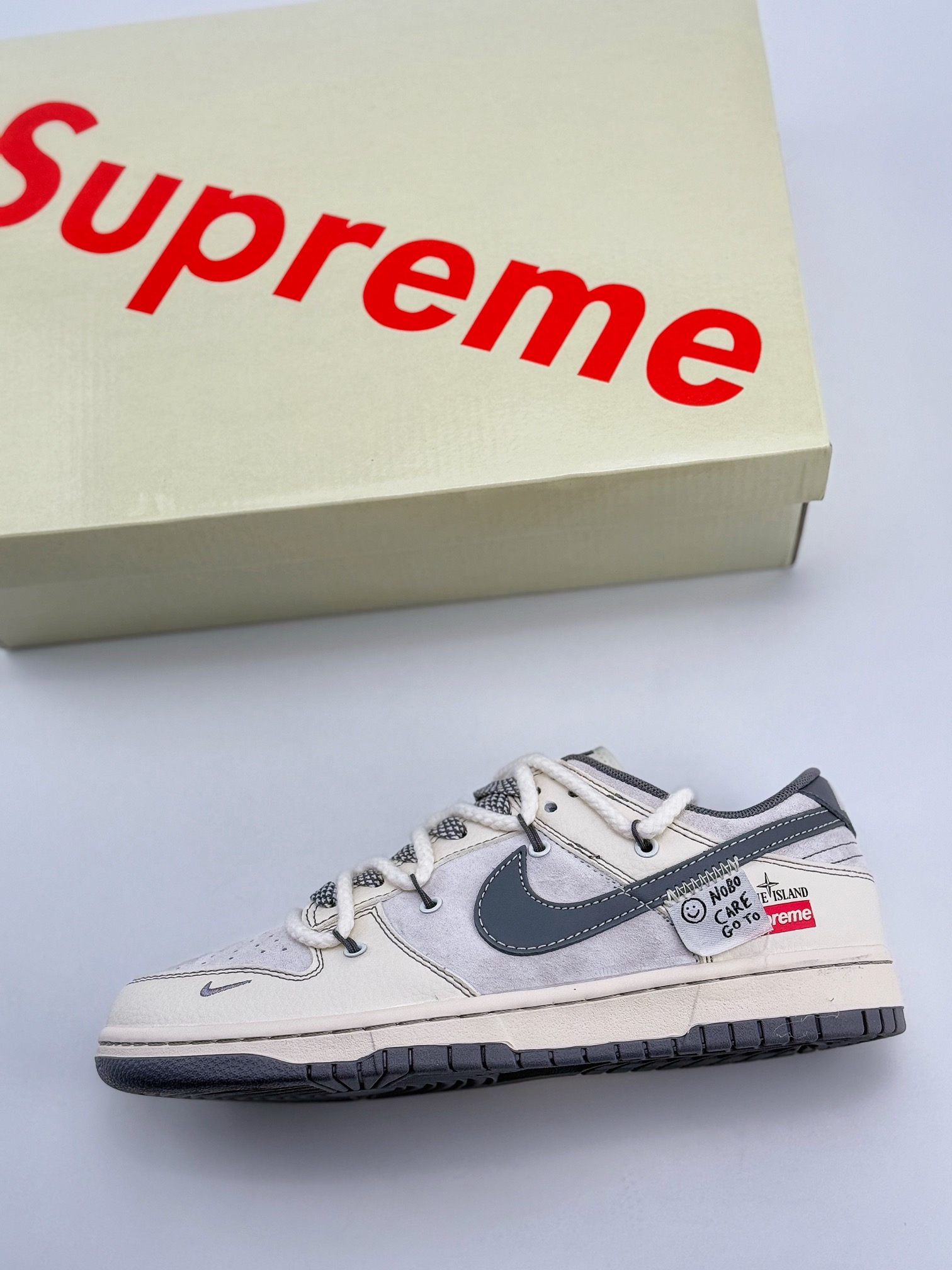 Nike SB Dunk Low x Supreme x Stone Island 白灰小钩绑带满天星 YX5066-203