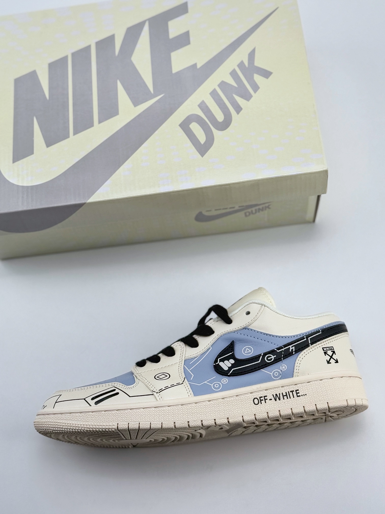 Air Jordan 1 Retro Low x OFF-WHITE 米蓝电玩 DM9188-001