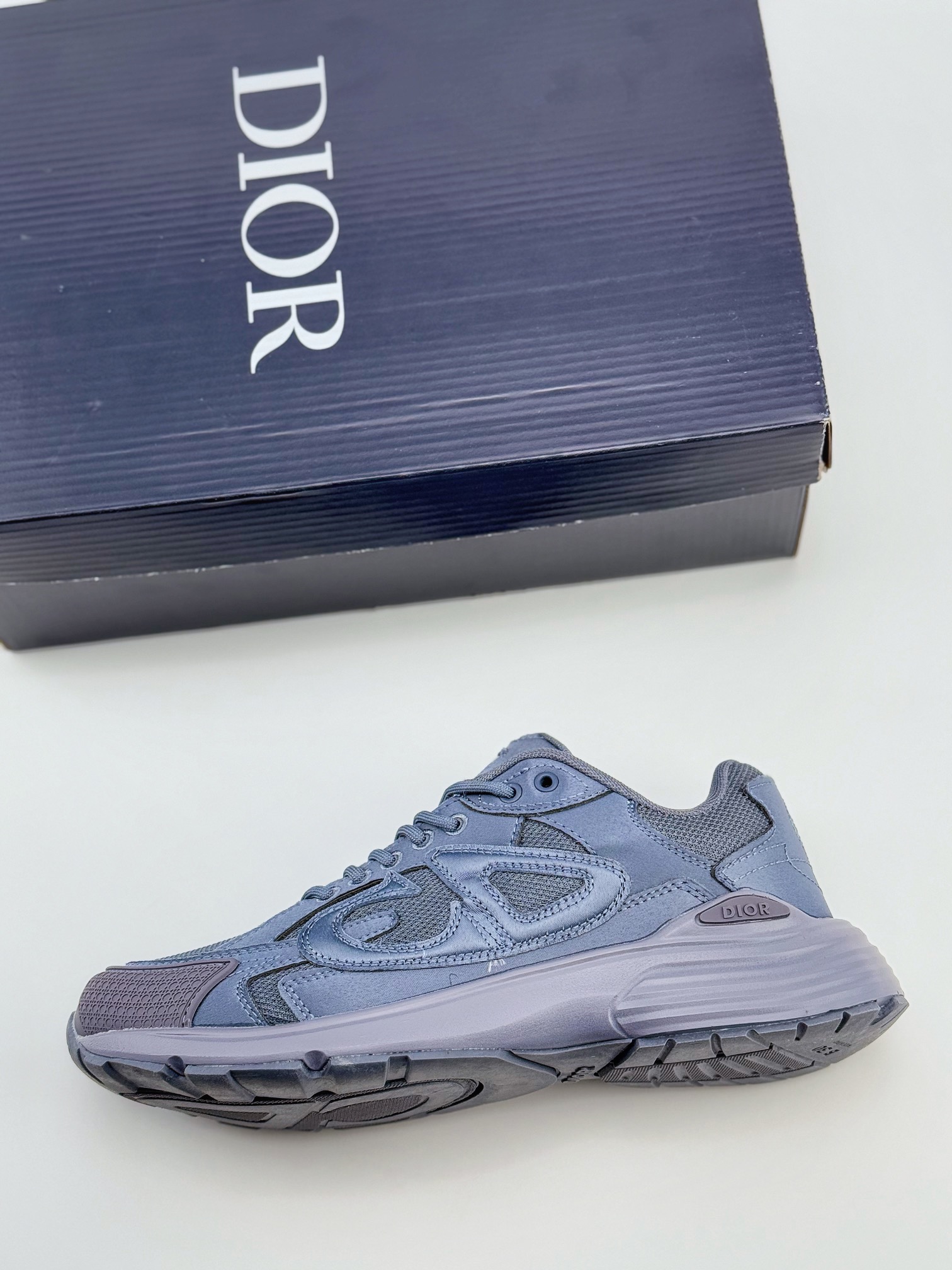 Dior 迪奥 Chrono 圆头系带 低帮复古真皮百搭运动休闲板鞋 3SN279ZAN813