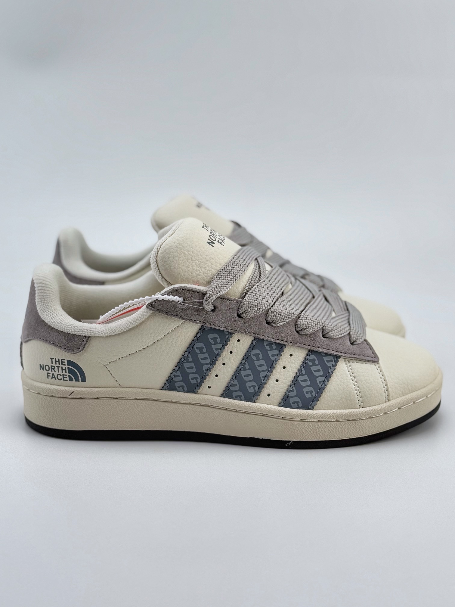 AD Campus 00s x The North Face x CDG 米灰 复古潮流休闲面包鞋 LJ5103
