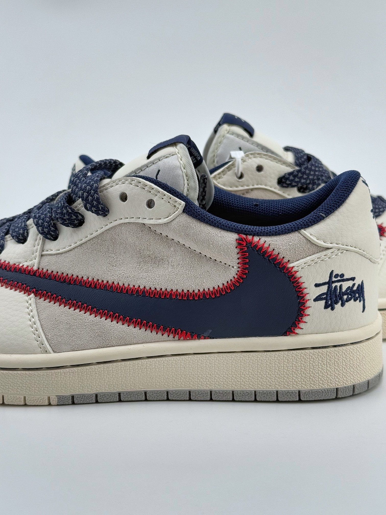 Travis Scott x Nike Air Jordan 1 Low x Stussy Air Jordan 1 Low 反转米蓝小钩满天星倒钩 SJ2068-134