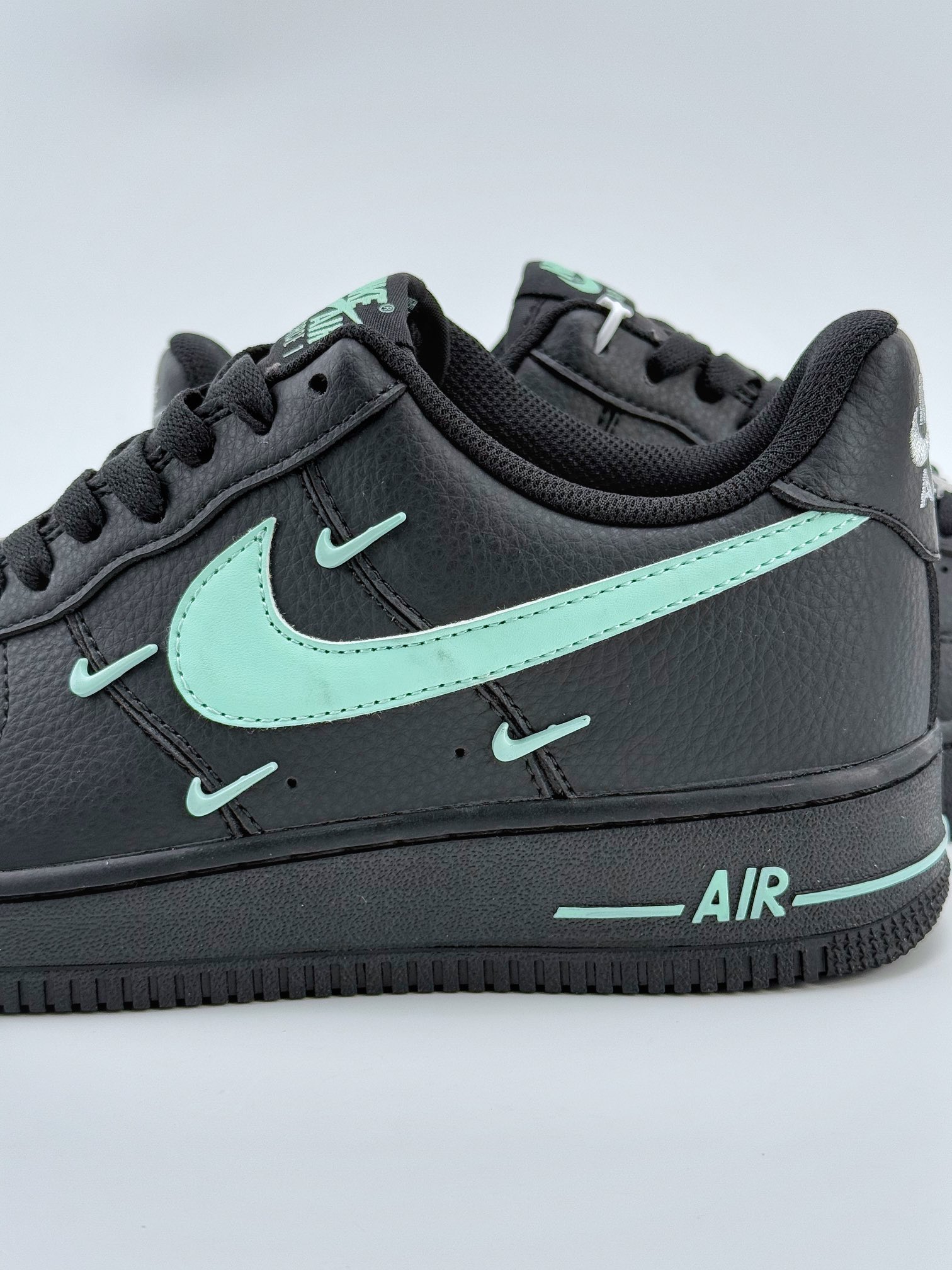 Nike Air Force 1 Low 07 黑蒂芙尼绿四铁钩  CW2288-111