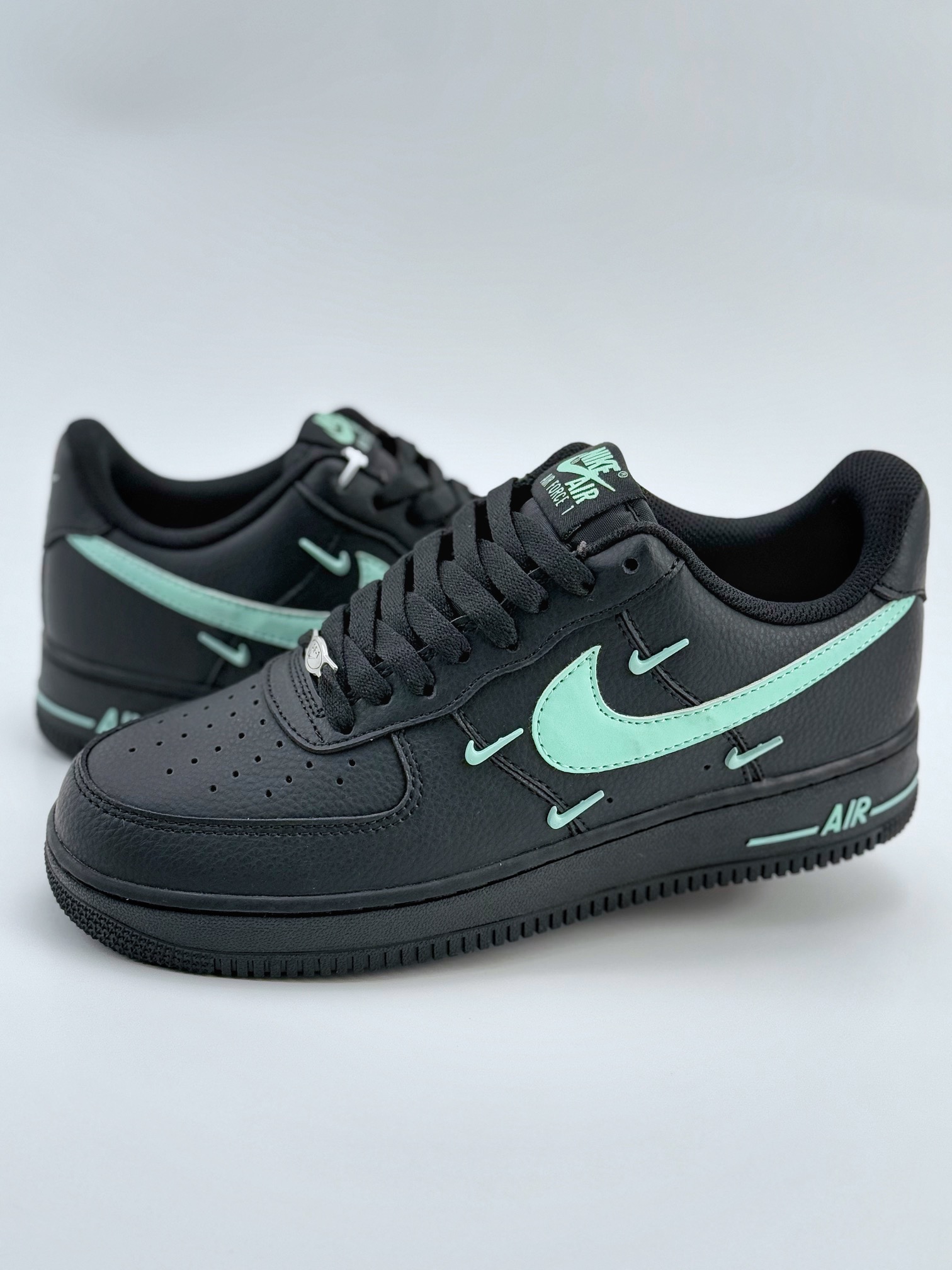 Nike Air Force 1 Low 07 黑蒂芙尼绿四铁钩  CW2288-111