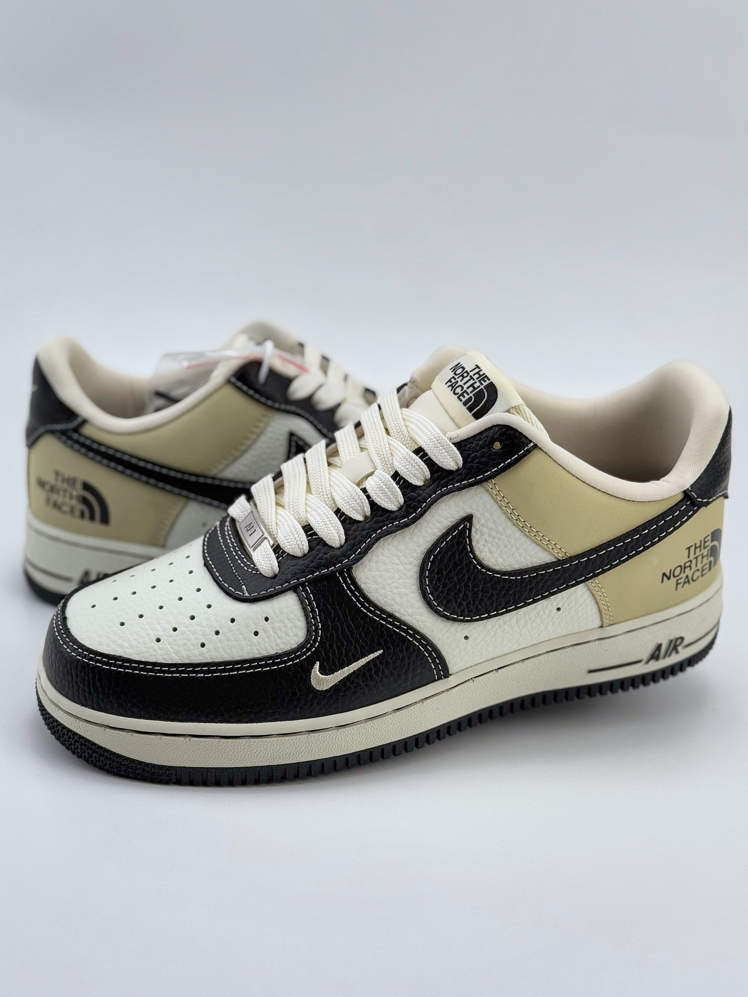 Nike Air Force 1 Low 07 x The North Face 米灰黄小钩  CH6336-513