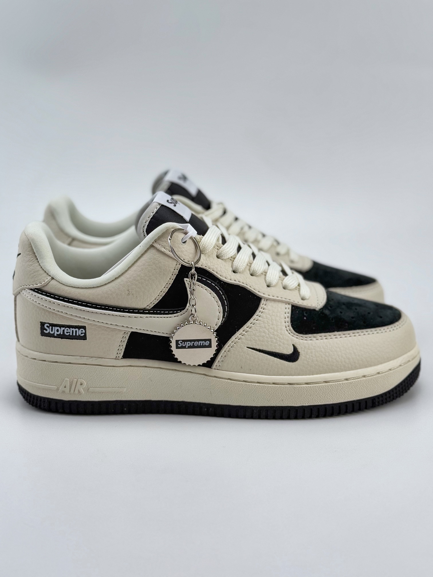 Nike Air Force 1 Low 07 x Supreme 米黑小钩 DF0188-019