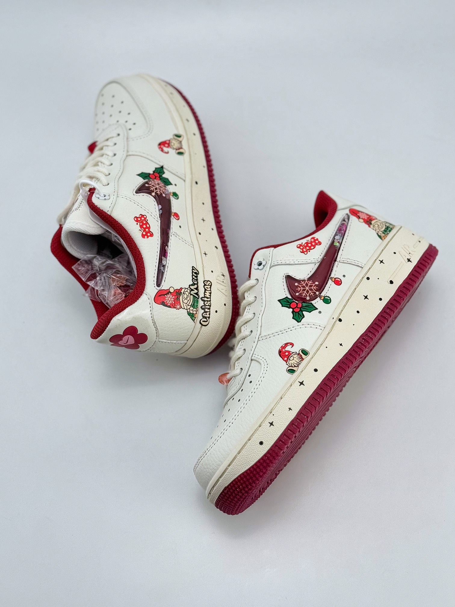 Nike Air Force 1 Low 07 米白酒红水晶钩 圣诞节涂鸦  FZ5068-616