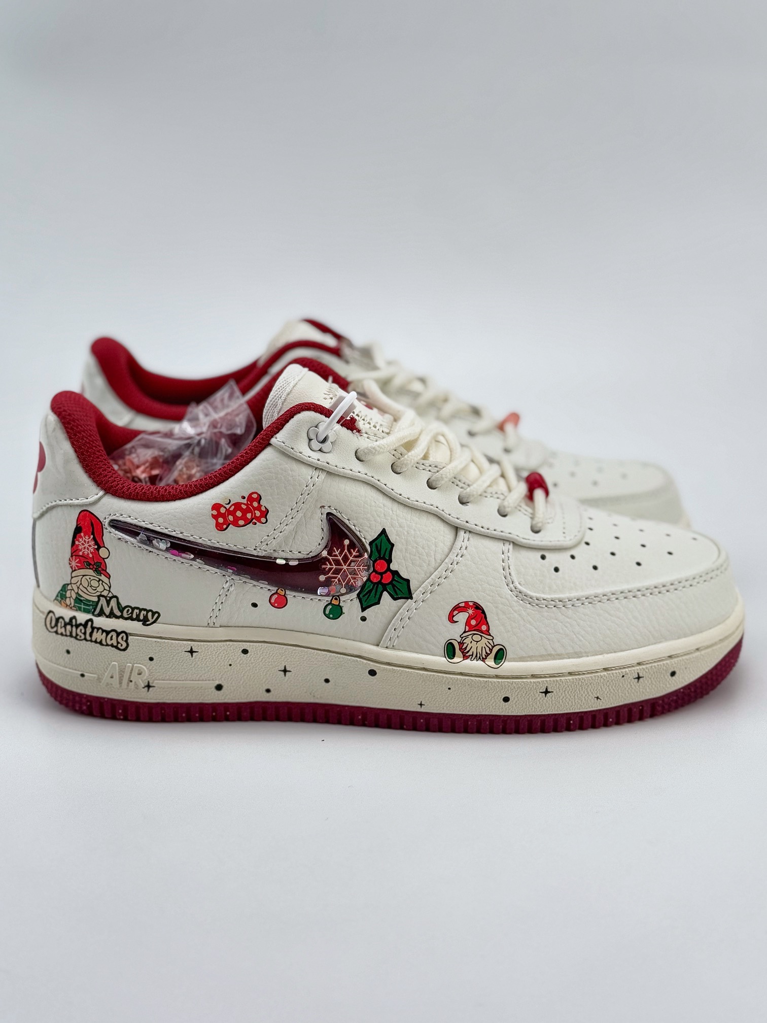 Nike Air Force 1 Low 07 米白酒红水晶钩 圣诞节涂鸦  FZ5068-616