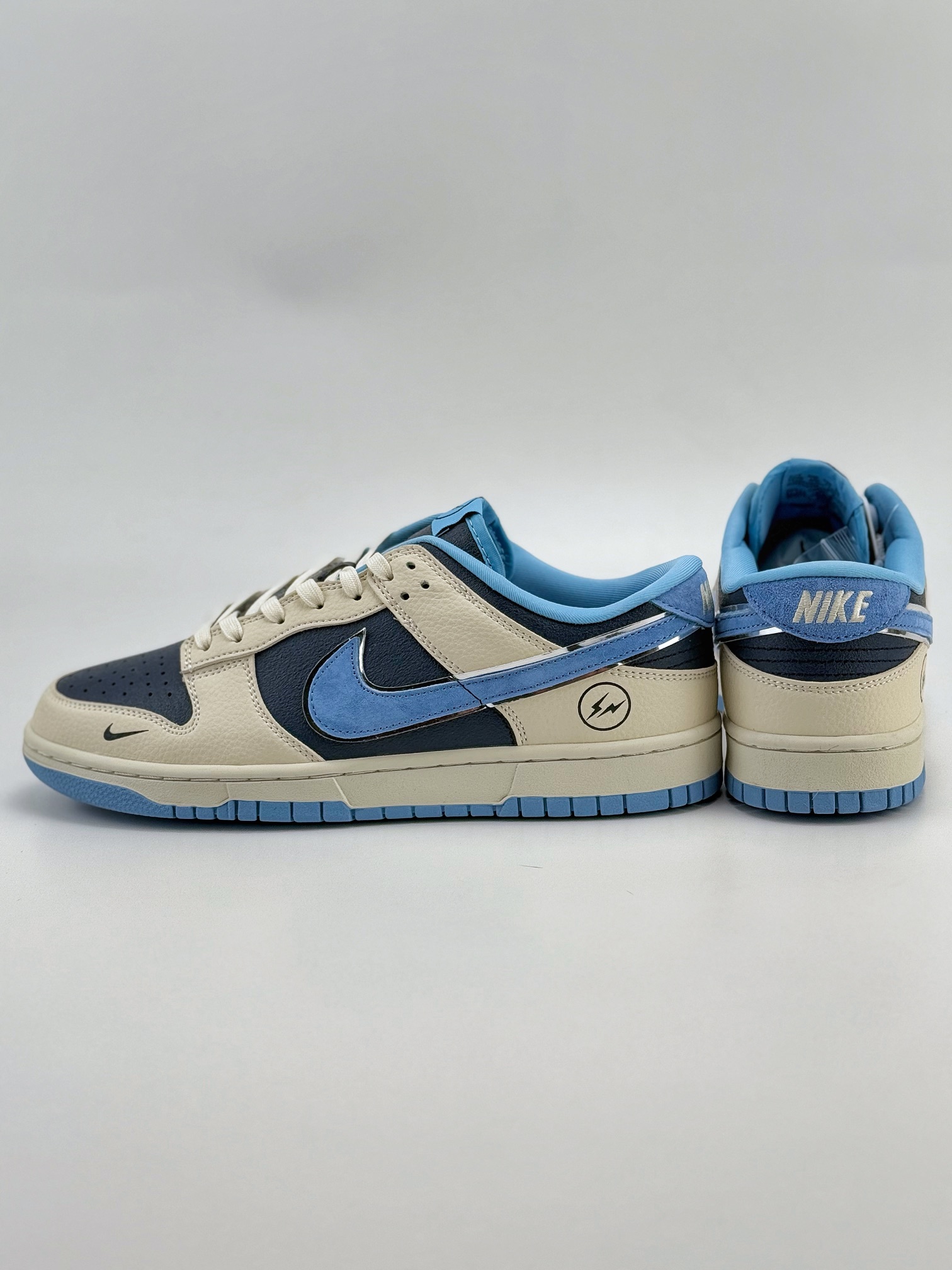 Nike SB Dunk Low x Fragment Design 米蓝小钩  LW1818-107