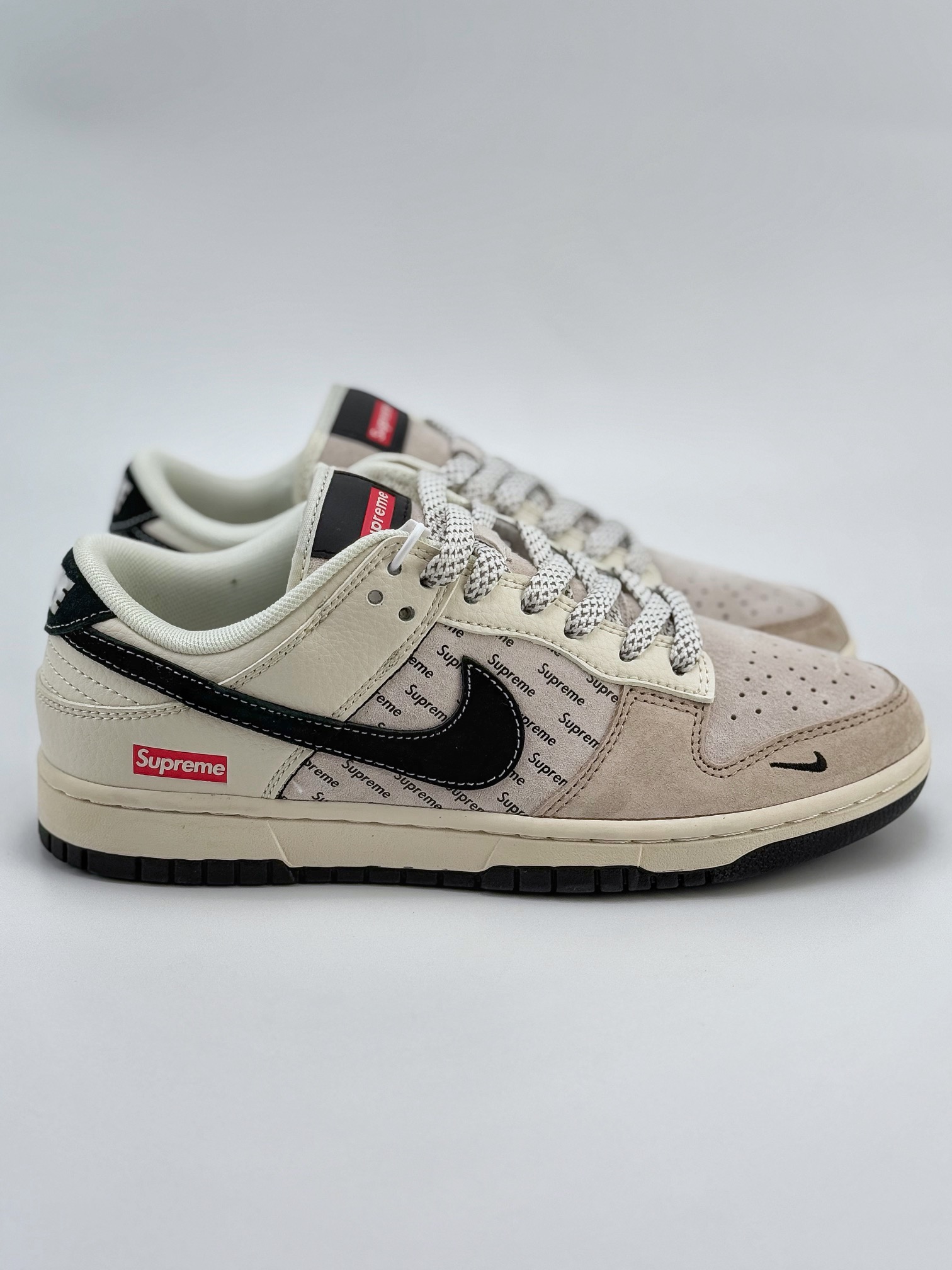 Nike SB Dunk Low x Supreme 米黑小钩满天星  XS1086-003