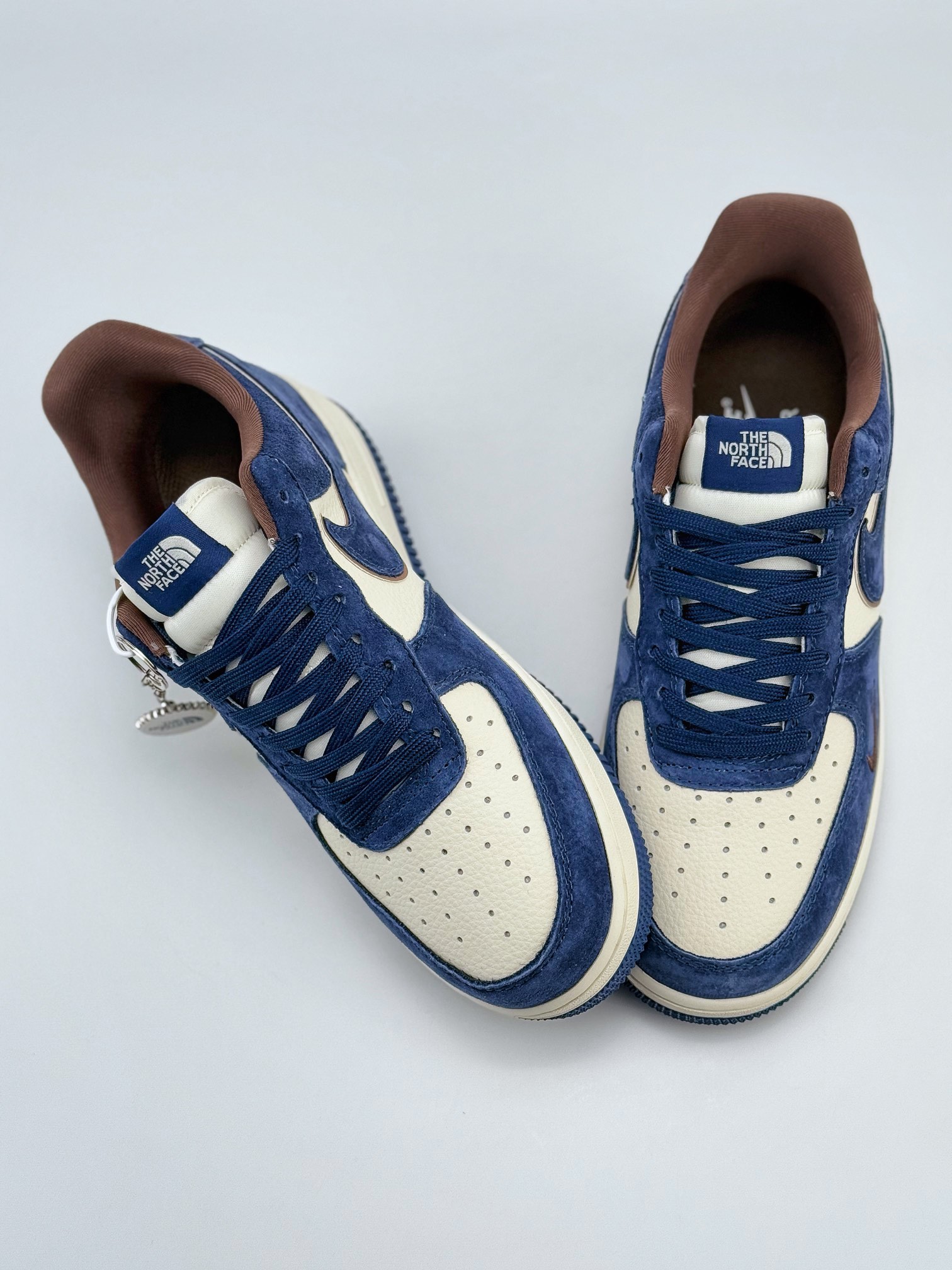 Nike Air Force 1 Low 07 x The North Face 白蓝棕小钩 KK1988-032